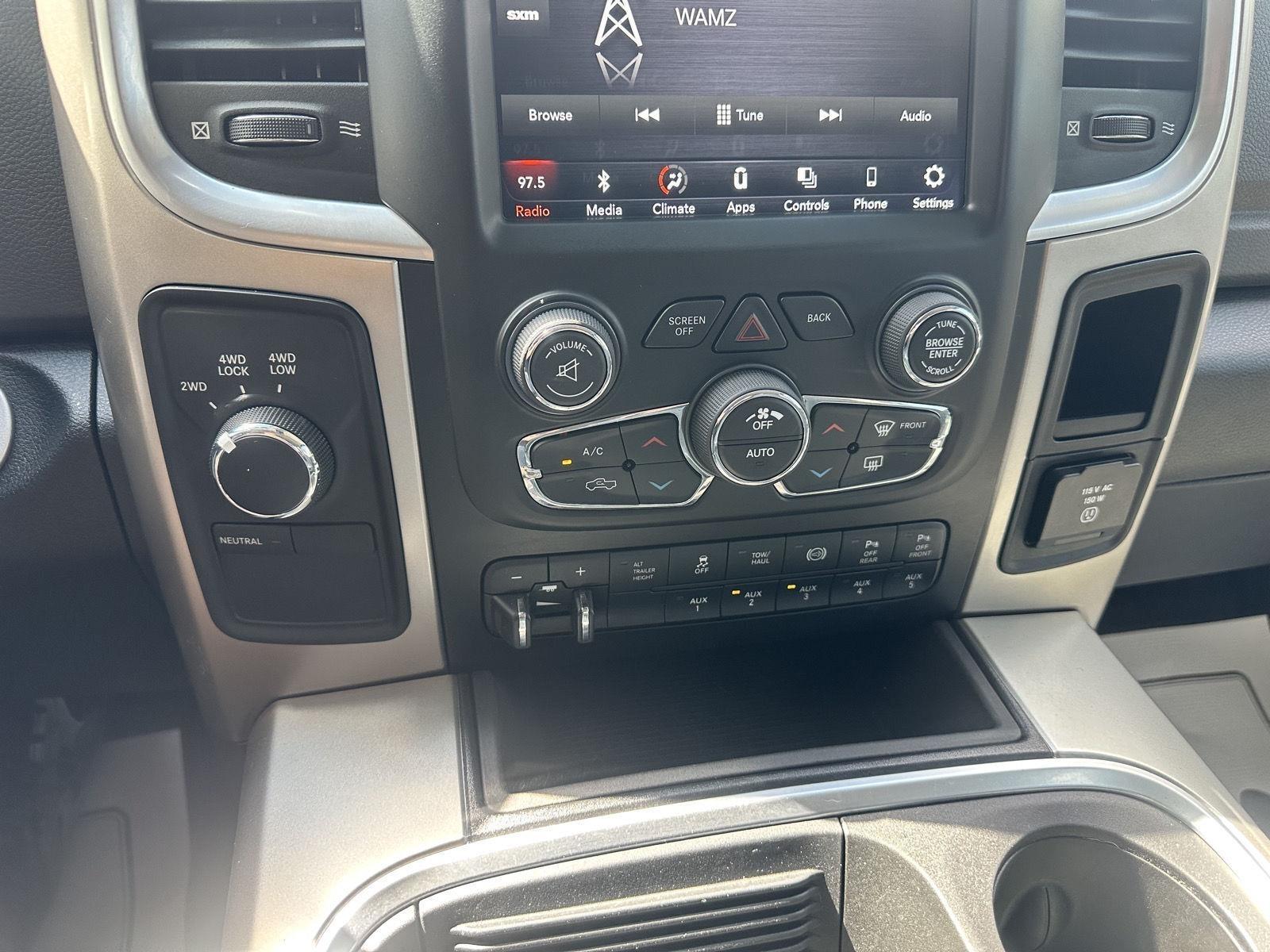RAM 2500 SLT Crew Cab SWB 4WD 2018