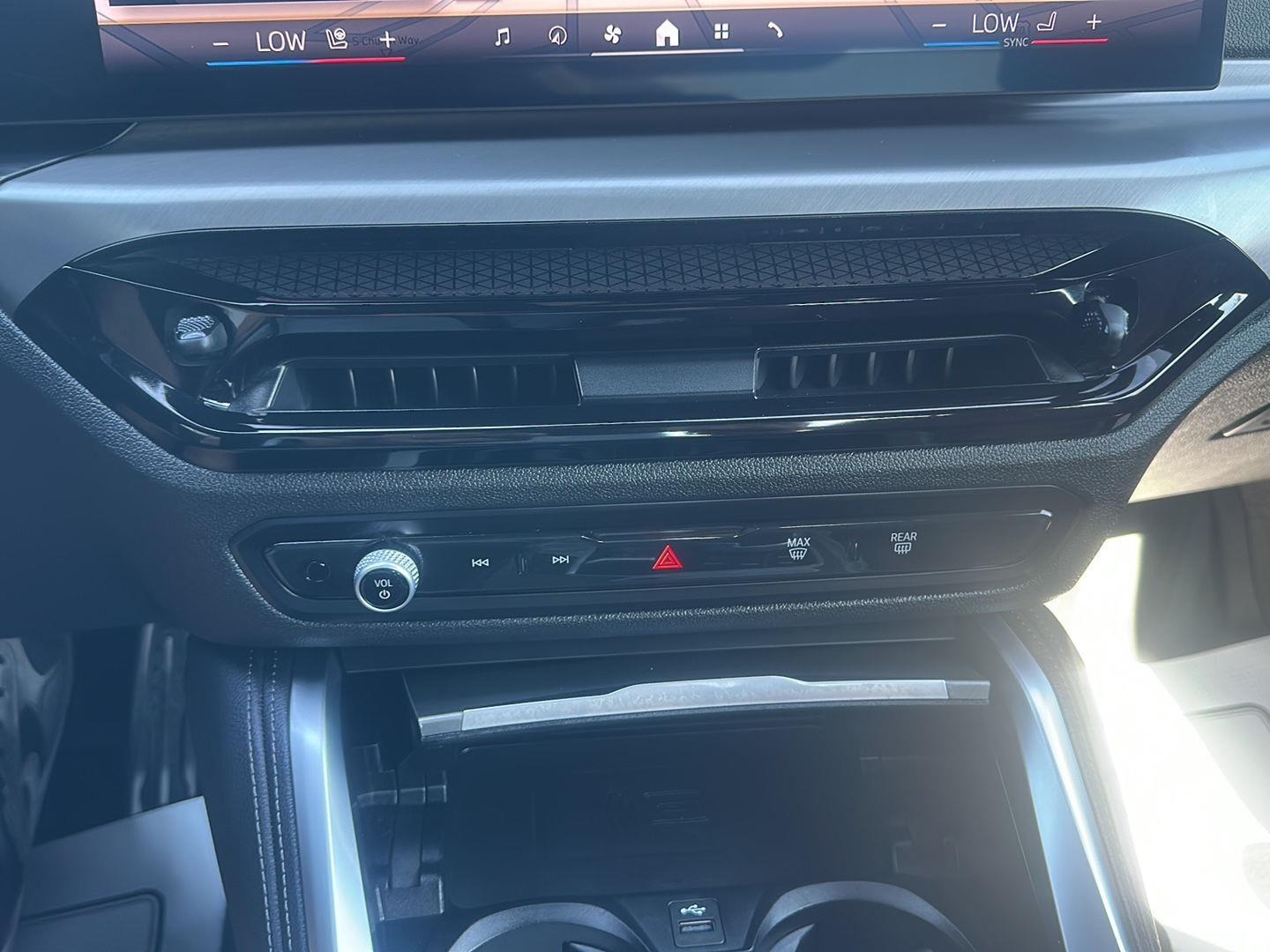 BMW 2-Series 230i xDrive Coupe 2026