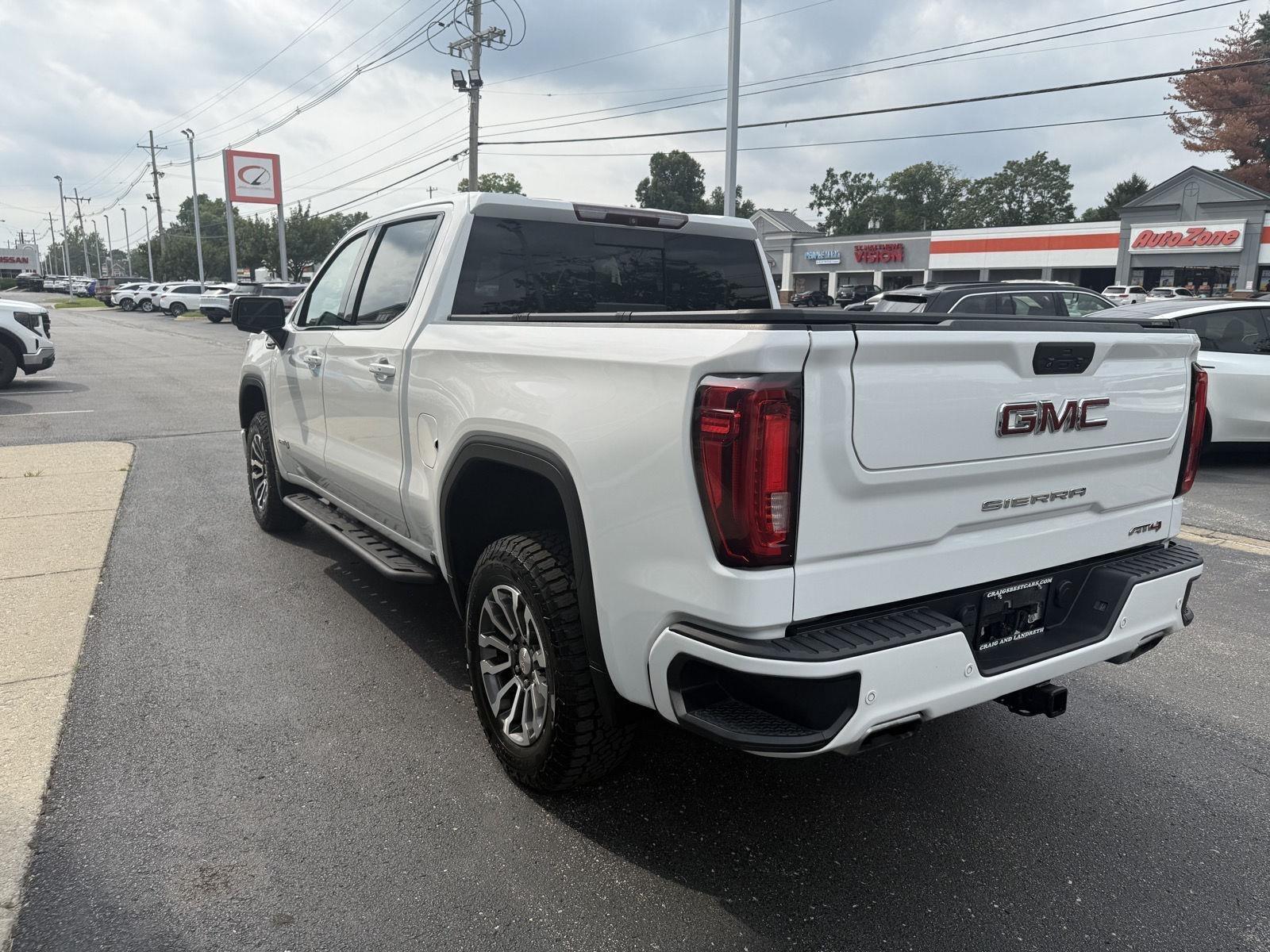 GMC Sierra 1500 AT4 Crew Cab Long Box 4WD 2019