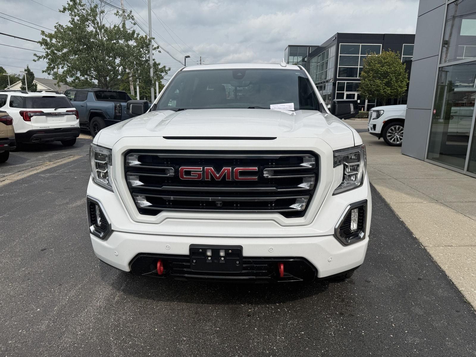GMC Sierra 1500 AT4 Crew Cab Long Box 4WD 2019