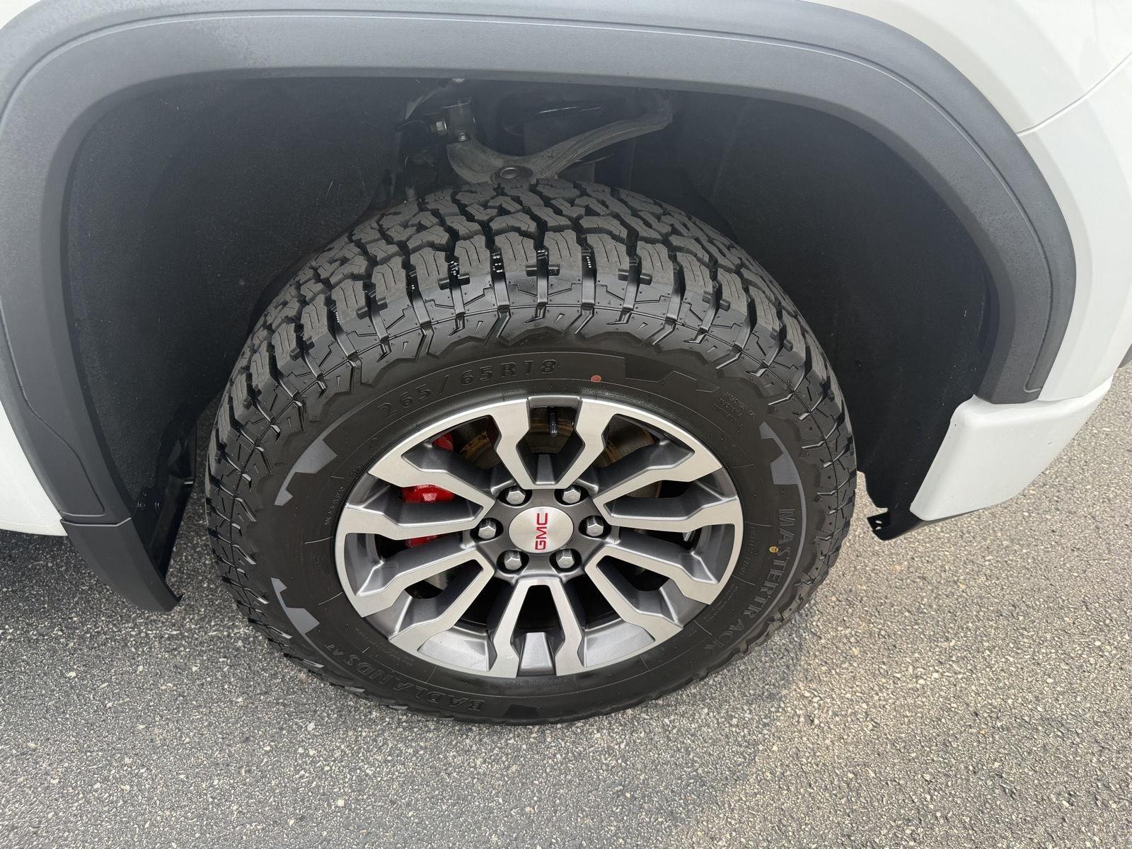 GMC Sierra 1500 AT4 Crew Cab Long Box 4WD 2019