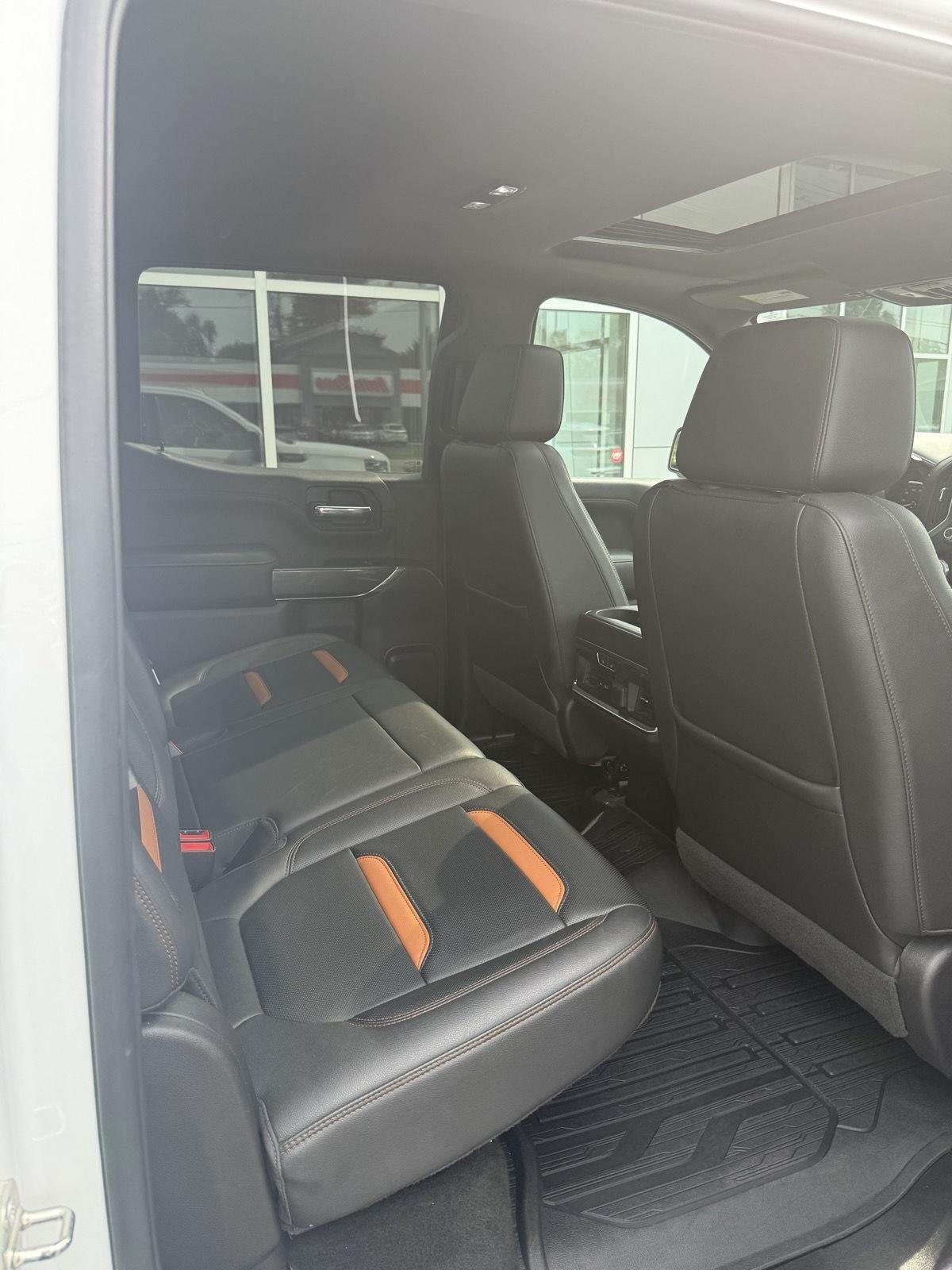GMC Sierra 1500 AT4 Crew Cab Long Box 4WD 2019
