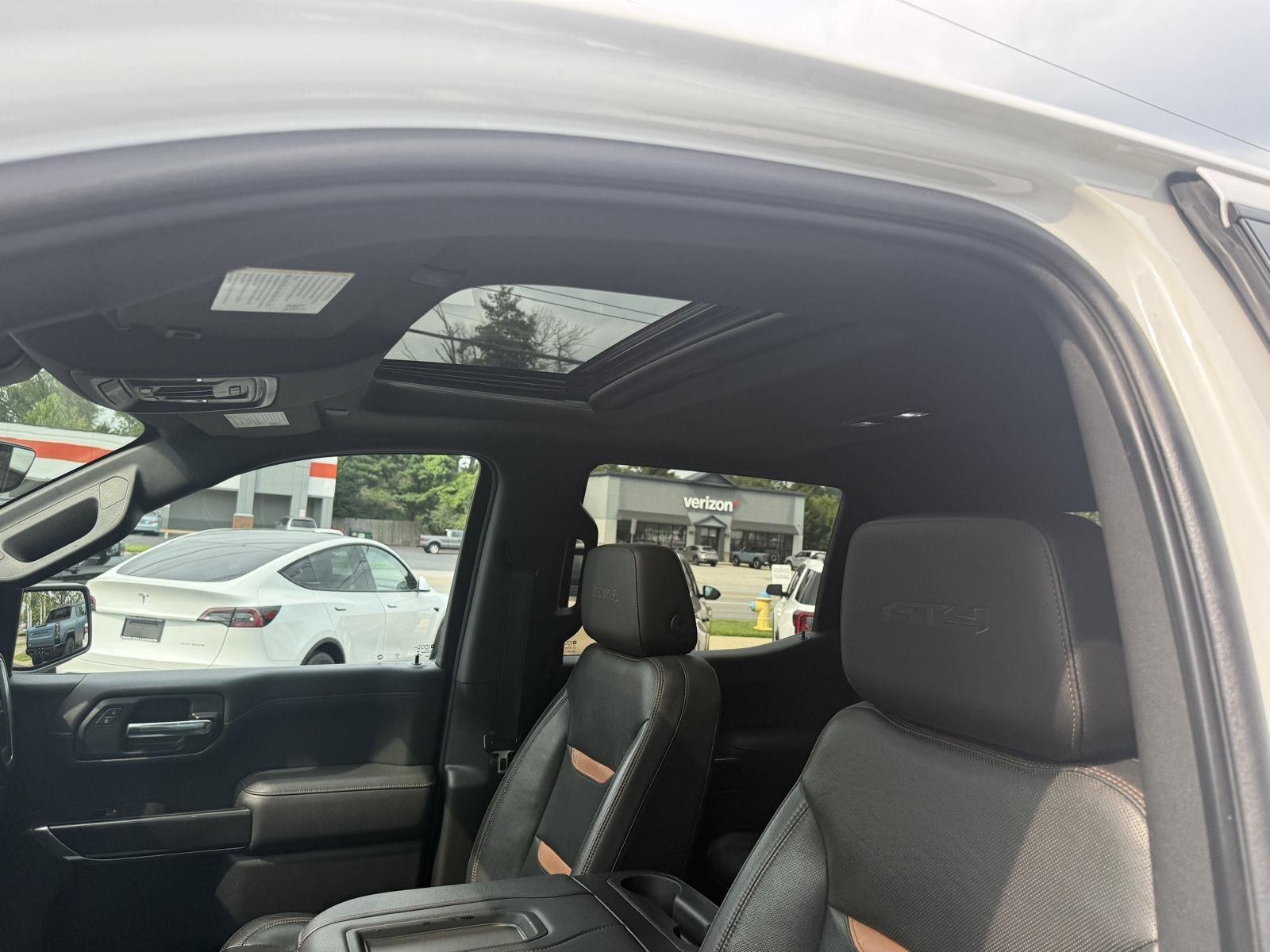 GMC Sierra 1500 AT4 Crew Cab Long Box 4WD 2019