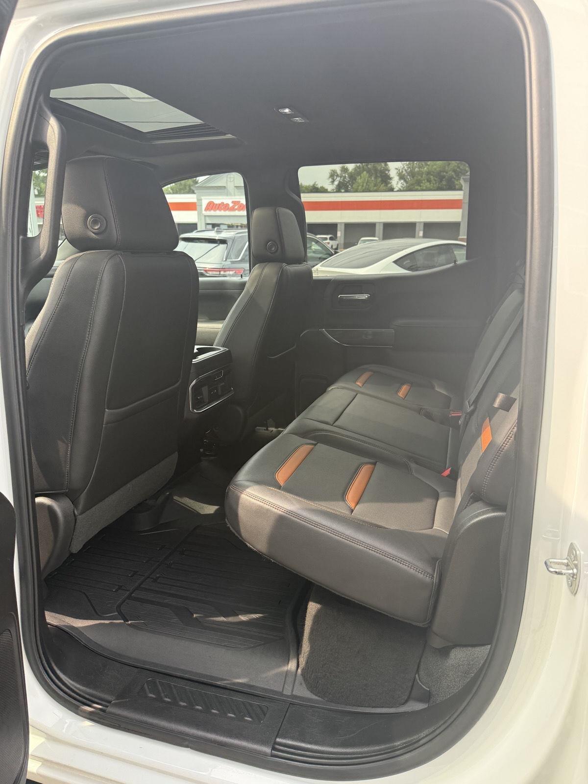 GMC Sierra 1500 AT4 Crew Cab Long Box 4WD 2019