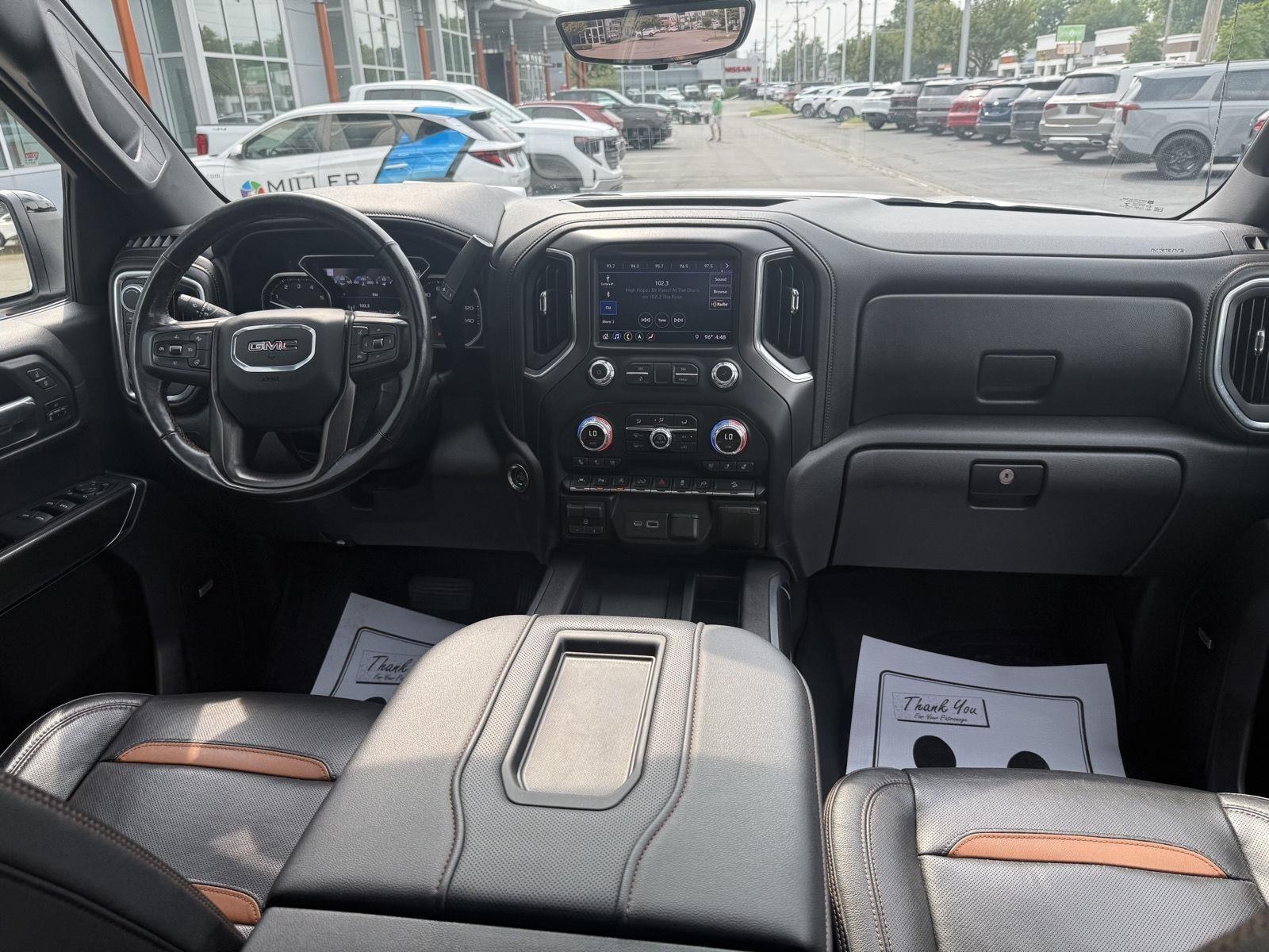GMC Sierra 1500 AT4 Crew Cab Long Box 4WD 2019