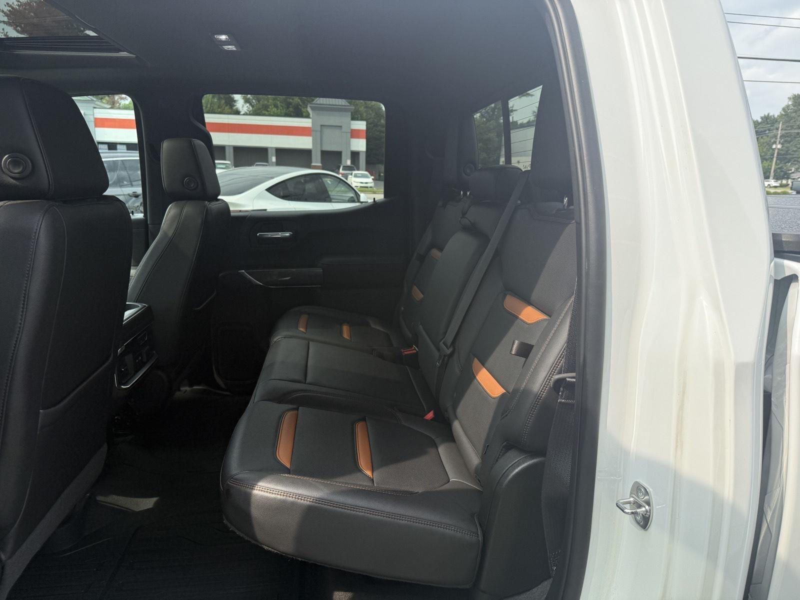 GMC Sierra 1500 AT4 Crew Cab Long Box 4WD 2019