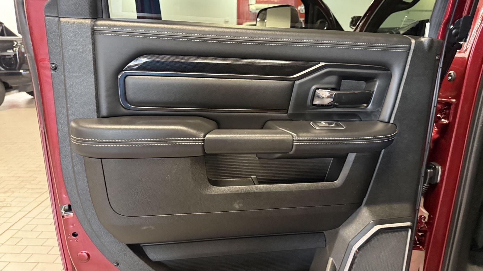 RAM 2500 Power Wagon Crew Cab SWB 4WD 2022