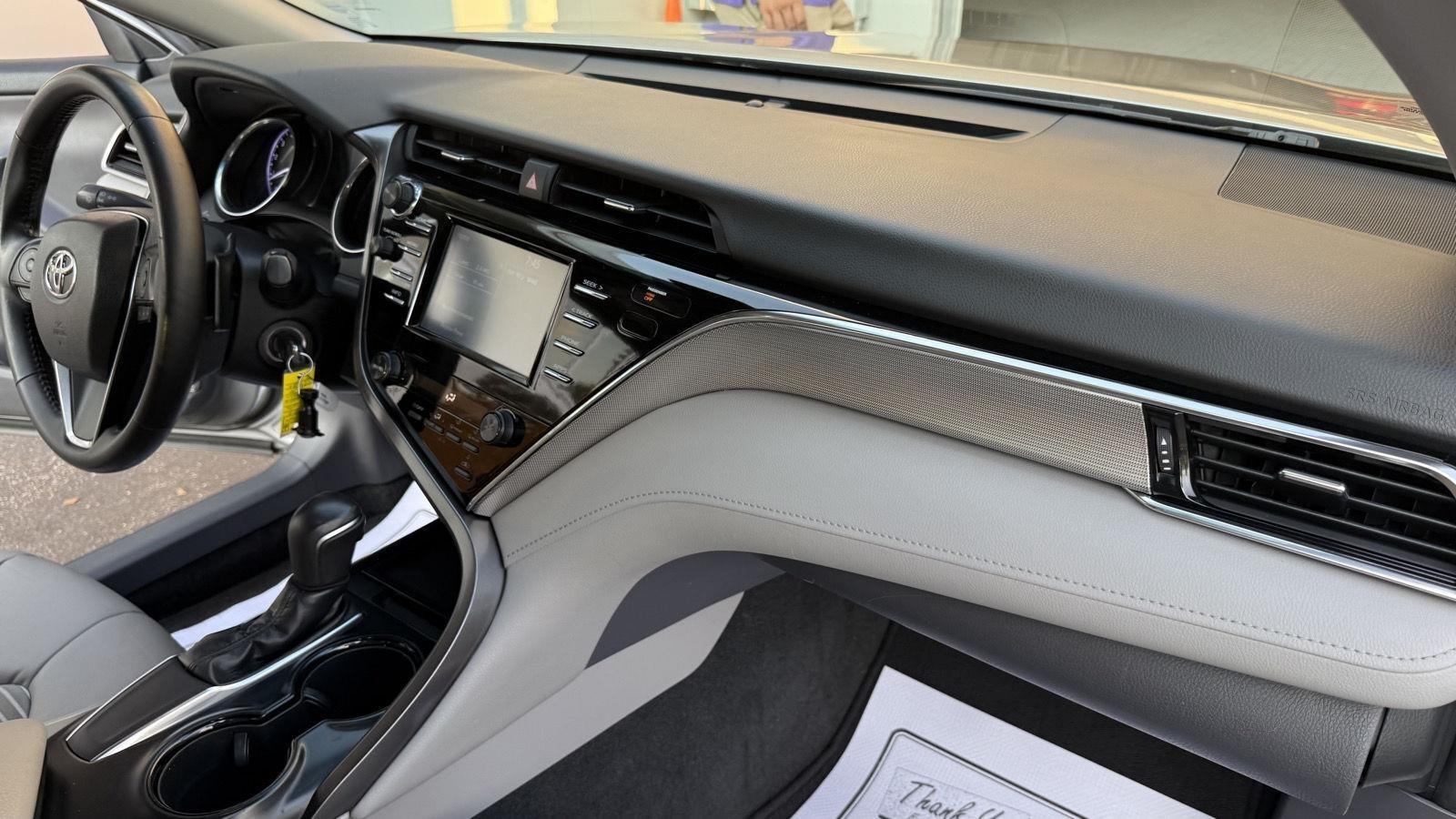 Toyota Camry SE 2018