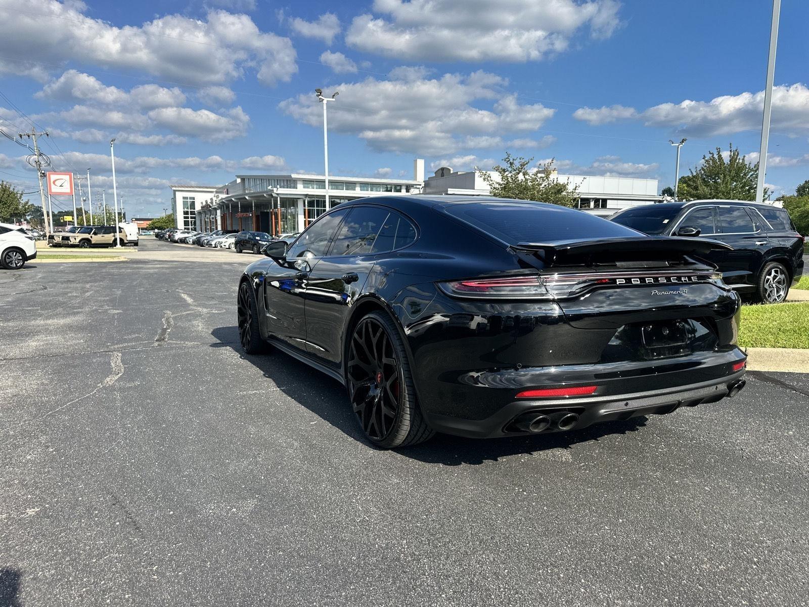 Porsche Panamera 4 2022