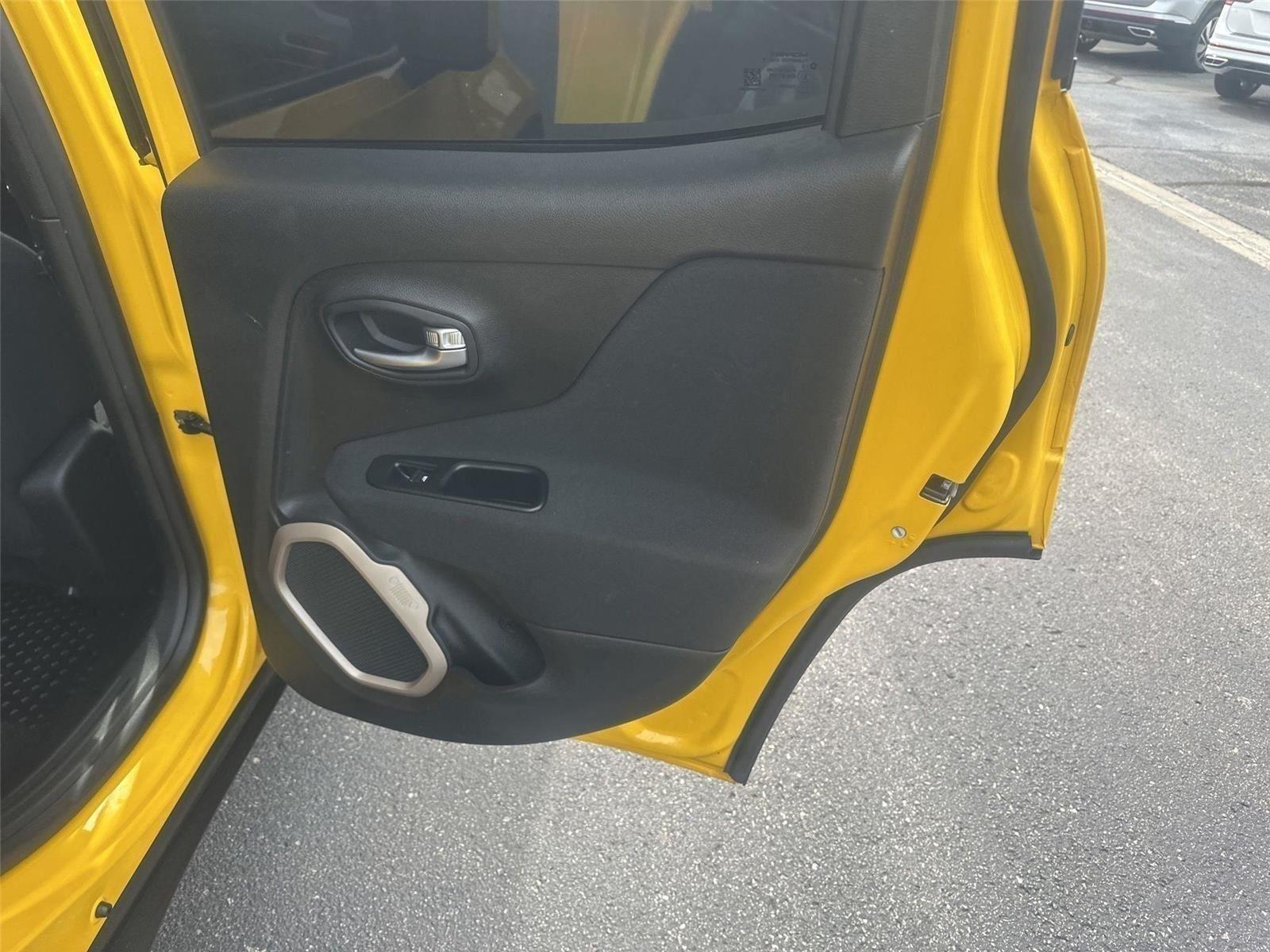 Jeep Renegade Latitude FWD 2017