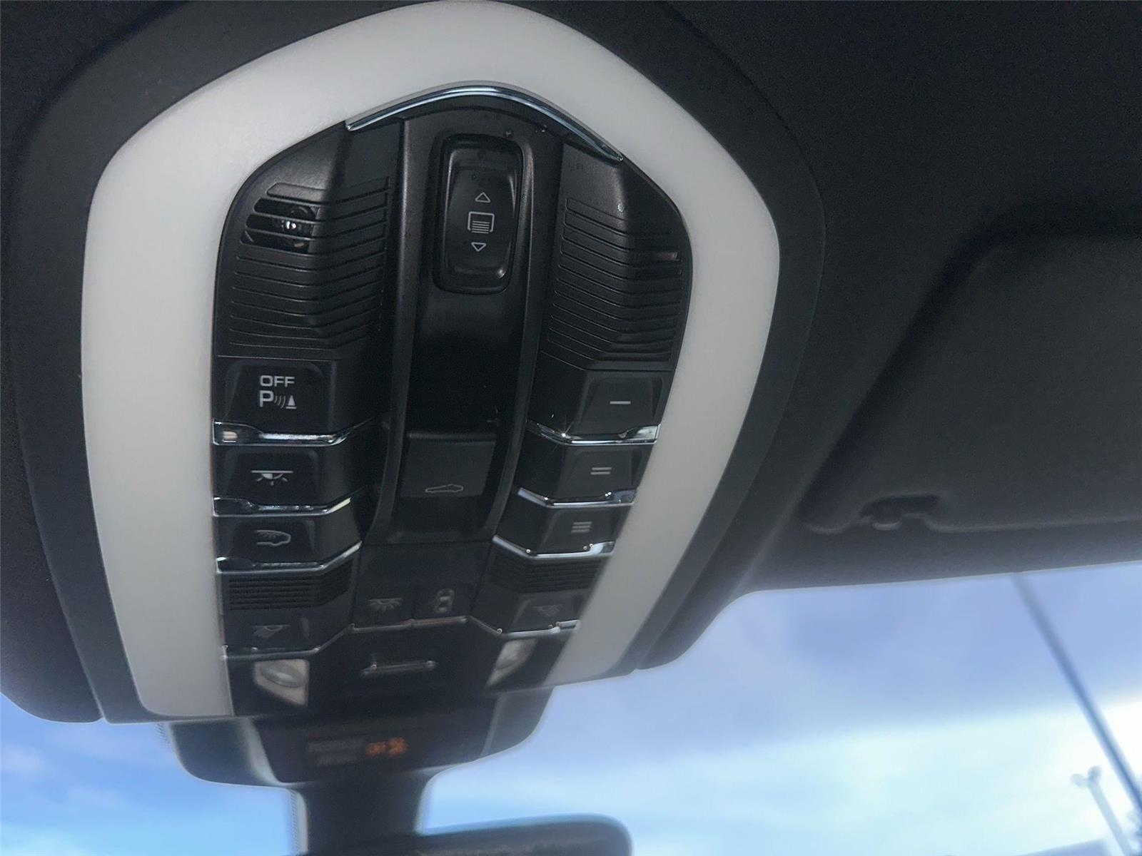 Porsche Macan S 2016