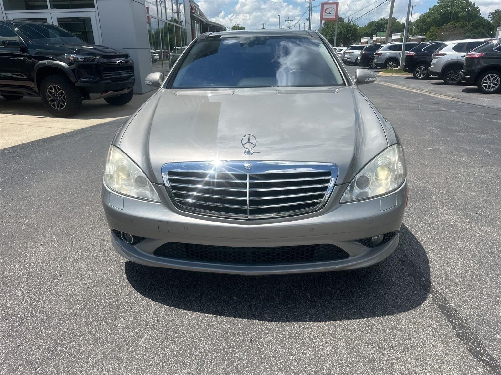 Mercedes-Benz S-Class S550 2008