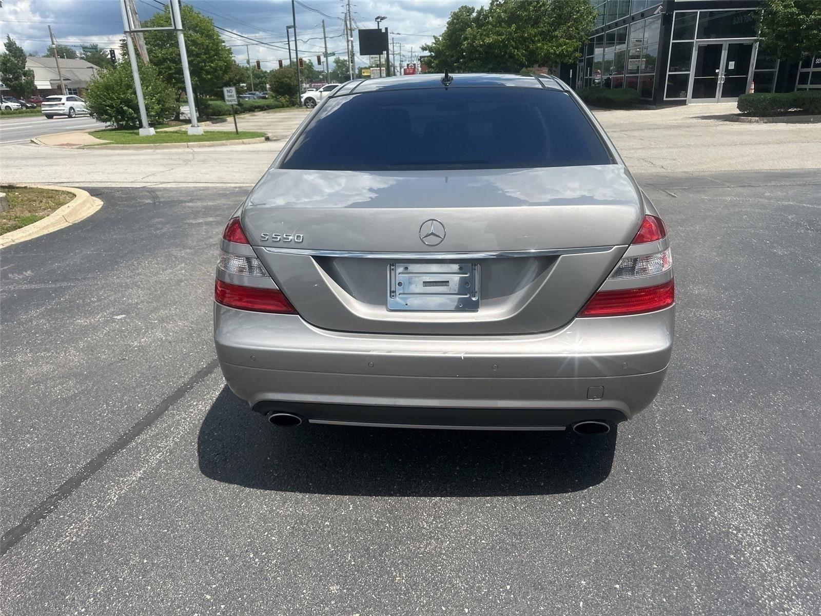 Mercedes-Benz S-Class S550 2008
