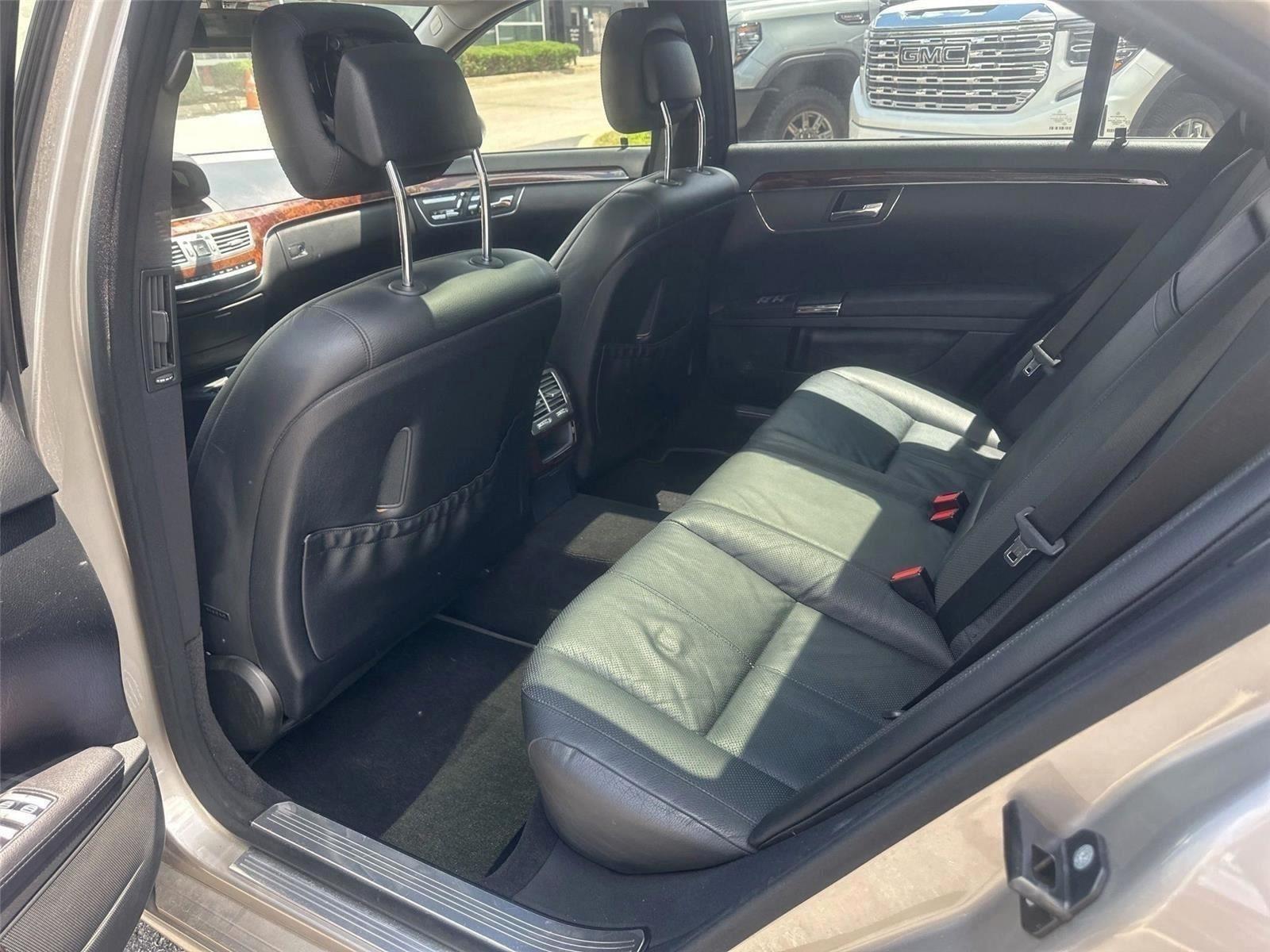 Mercedes-Benz S-Class S550 2008