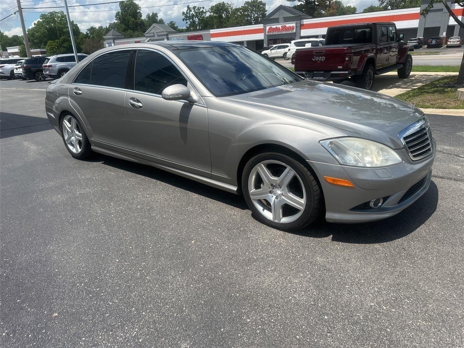 Mercedes-Benz S-Class S550 2008
