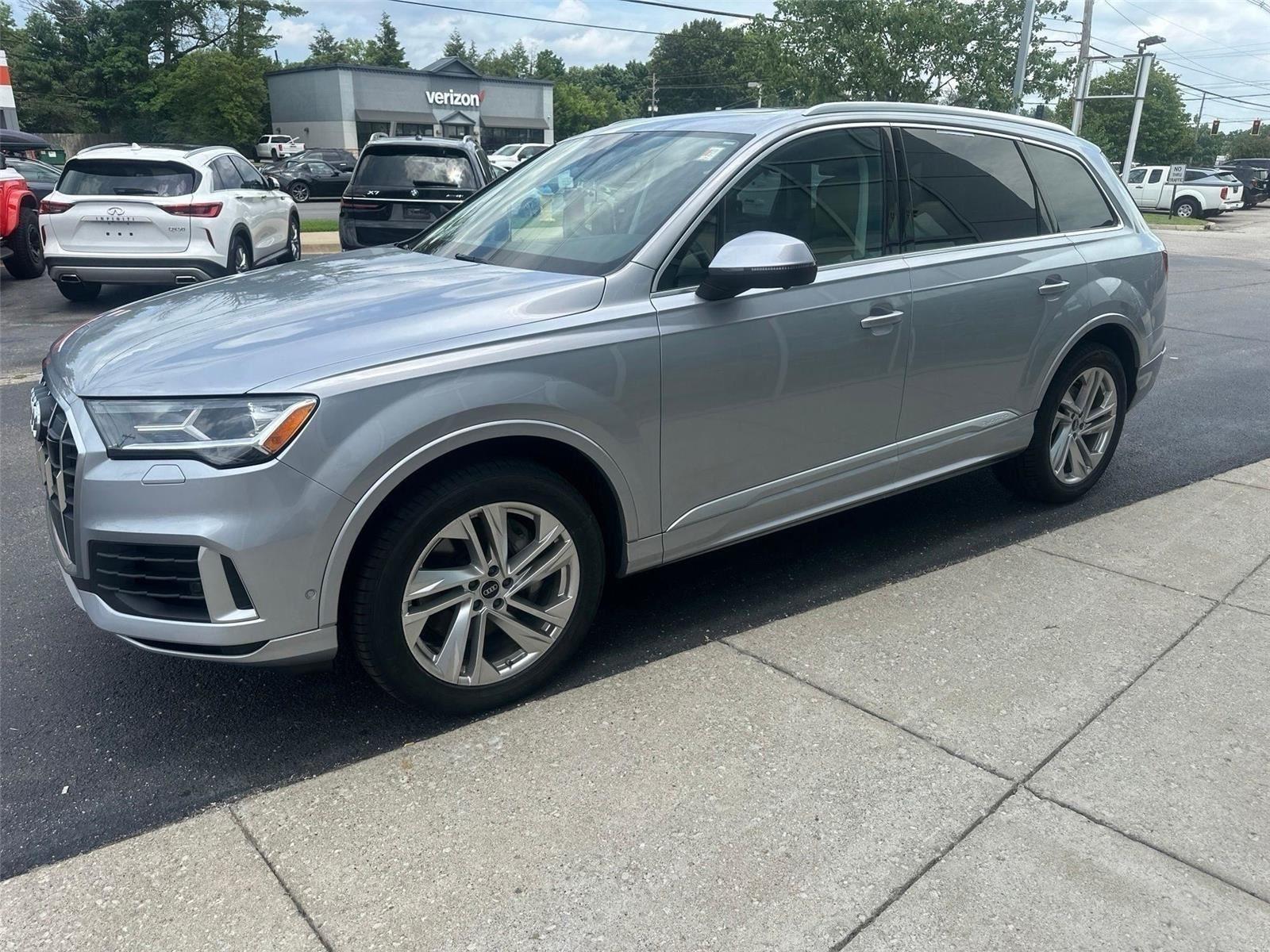 Audi Q7 Premium Plus 55 TFSI quattro 2022