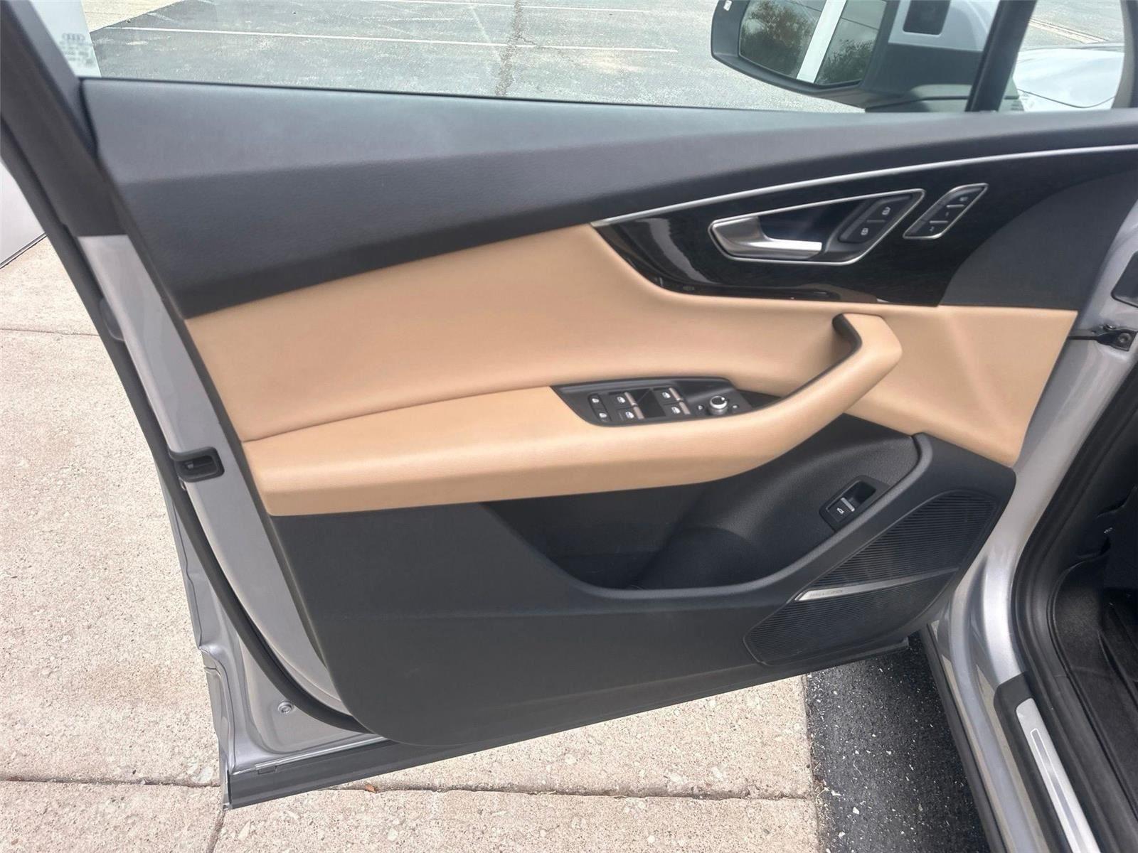 Audi Q7 Premium Plus 55 TFSI quattro 2022