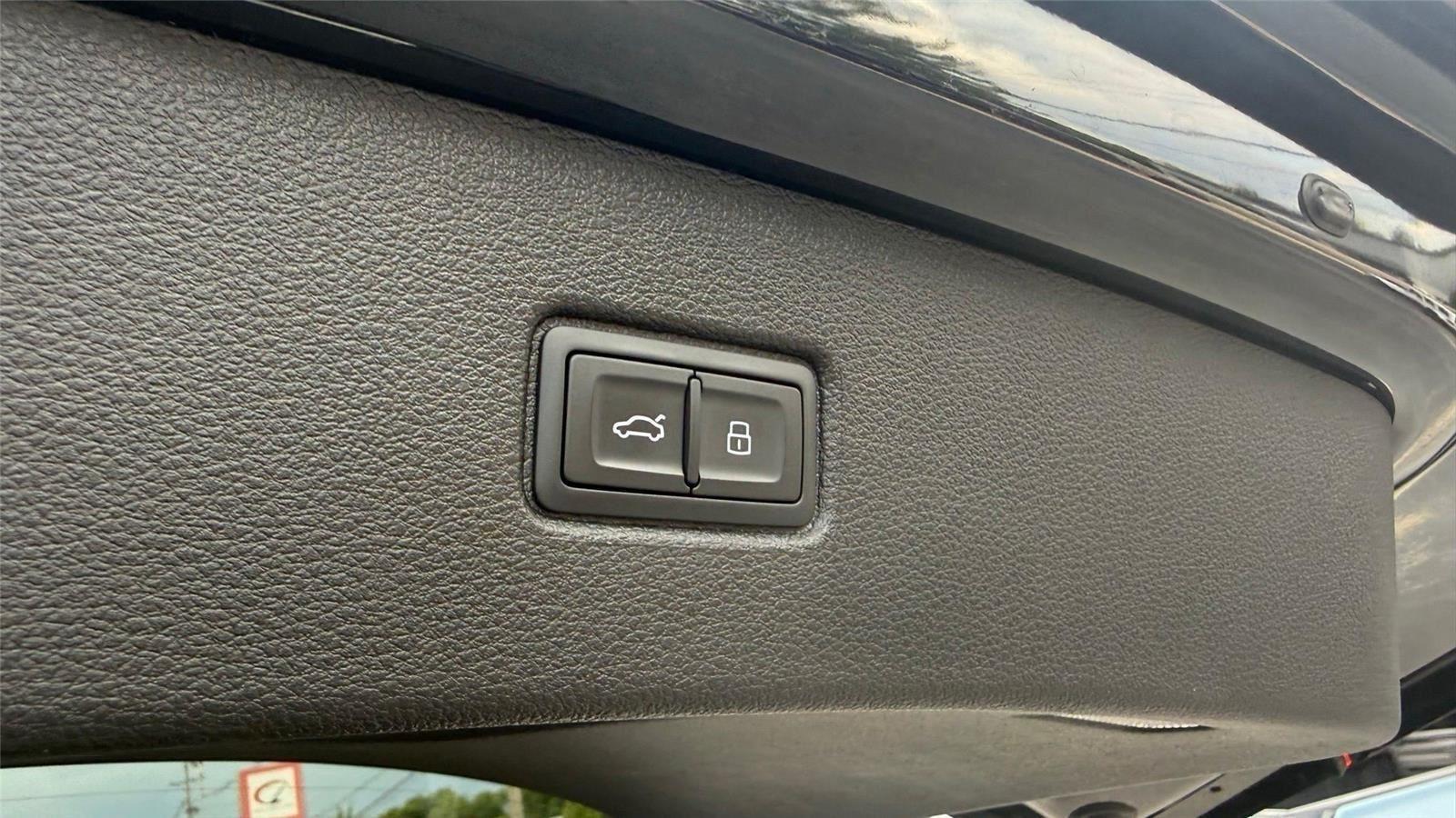 Audi Q7 Premium Plus 55 TFSI quattro 2025