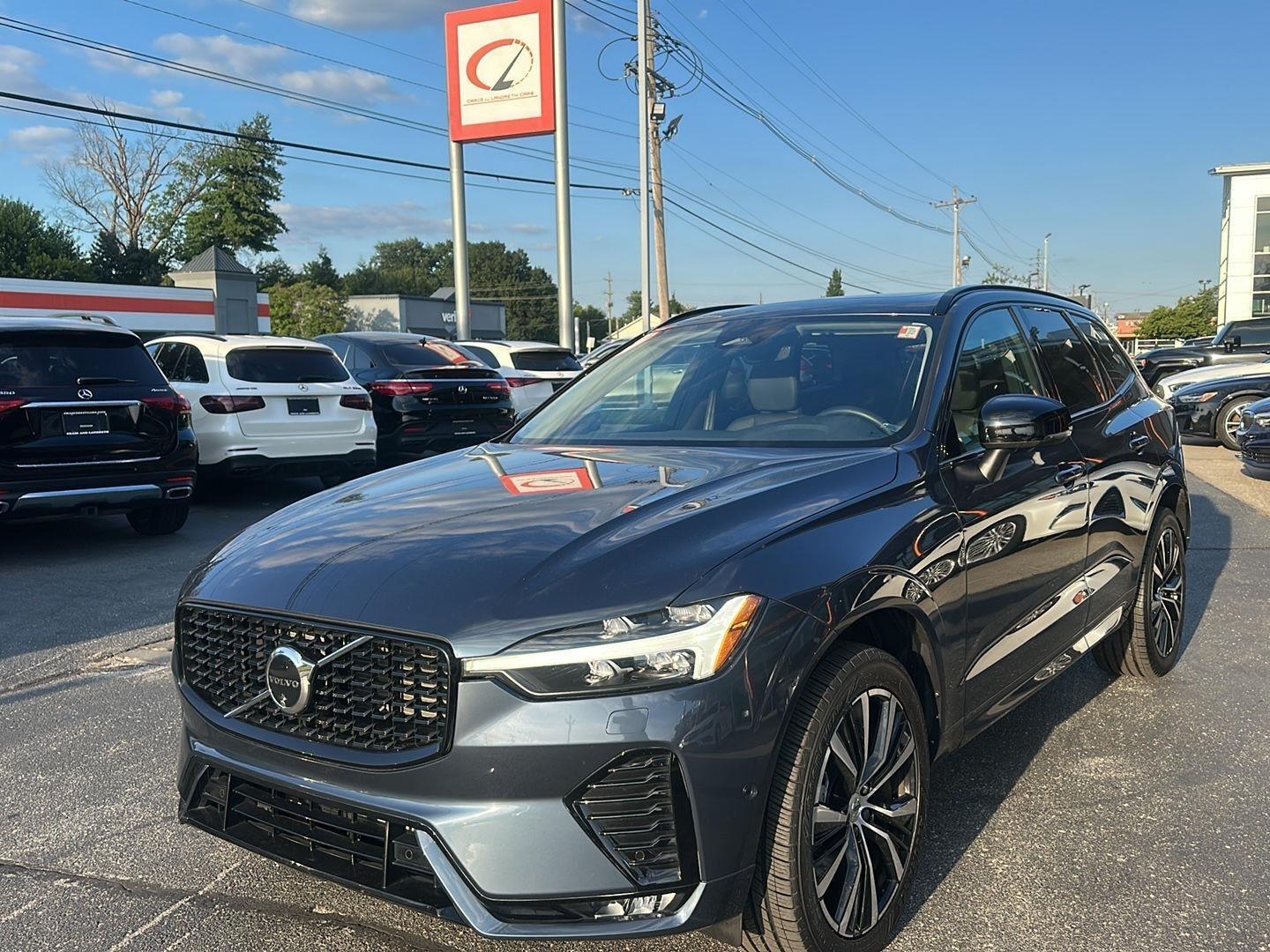 Volvo XC60 B5 Plus Dark AWD 2024