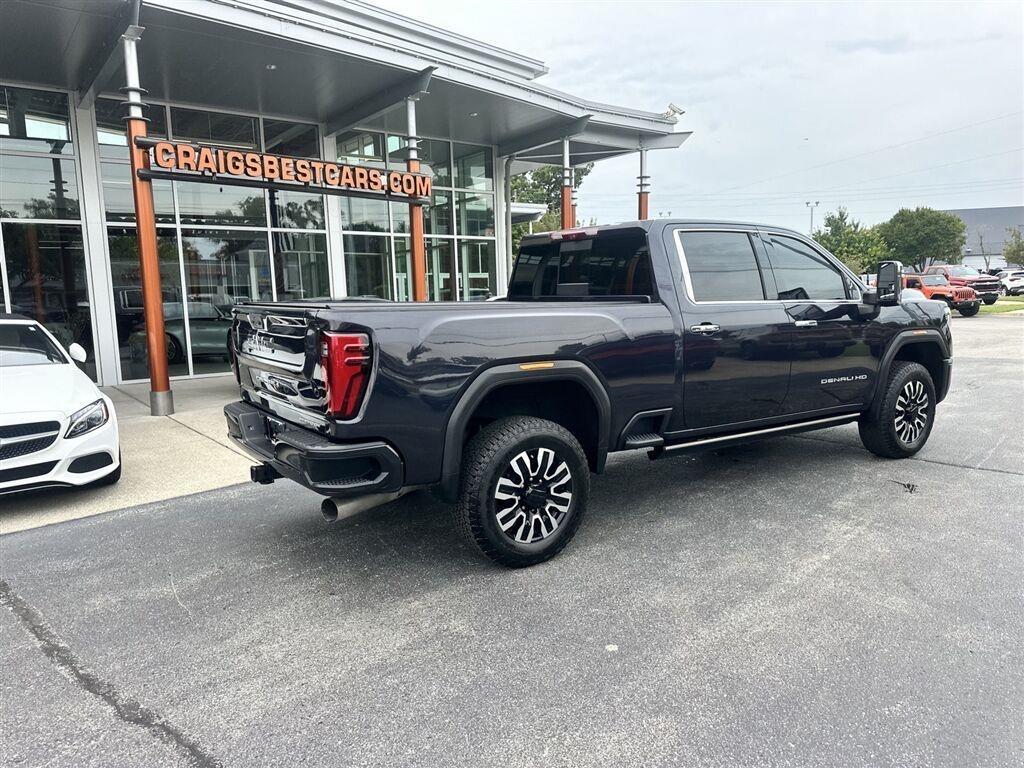 GMC Sierra 3500HD Denali Ultimate Crew Cab 4WD 2025
