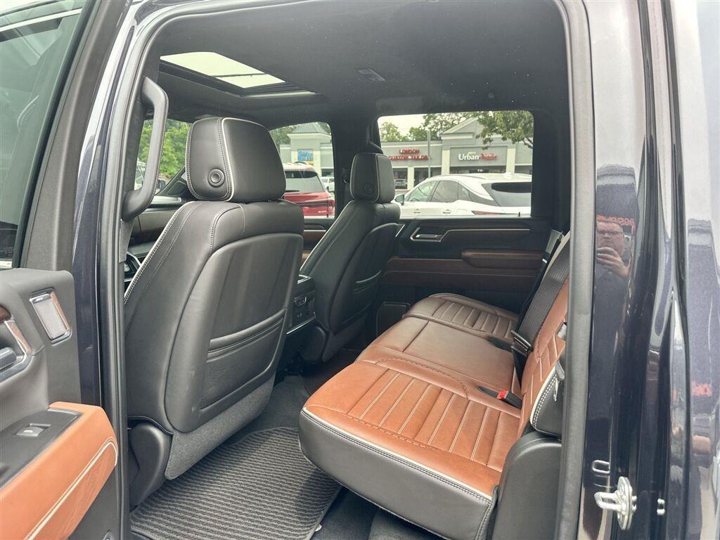 GMC Sierra 3500HD Denali Ultimate Crew Cab 4WD 2025