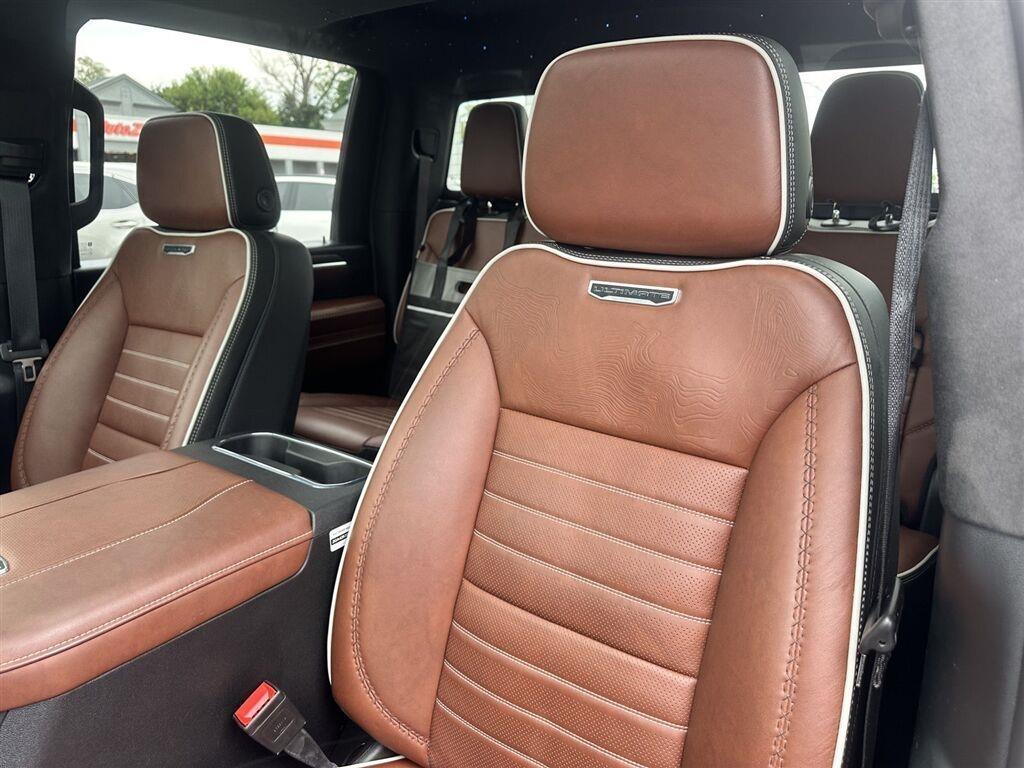 GMC Sierra 3500HD Denali Ultimate Crew Cab 4WD 2025