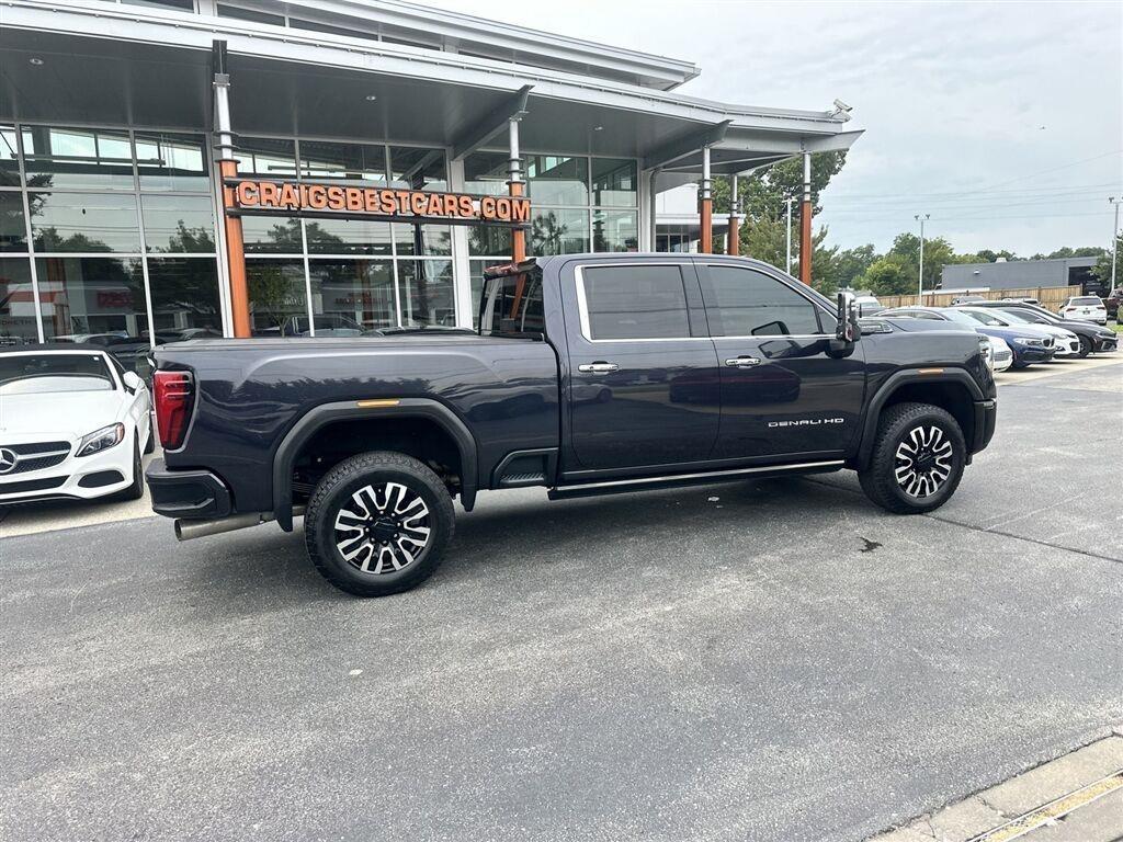 GMC Sierra 3500HD Denali Ultimate Crew Cab 4WD 2025