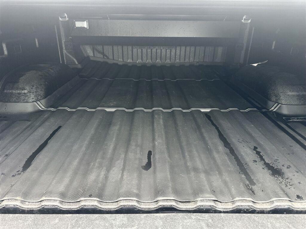 GMC Sierra 3500HD Denali Ultimate Crew Cab 4WD 2025