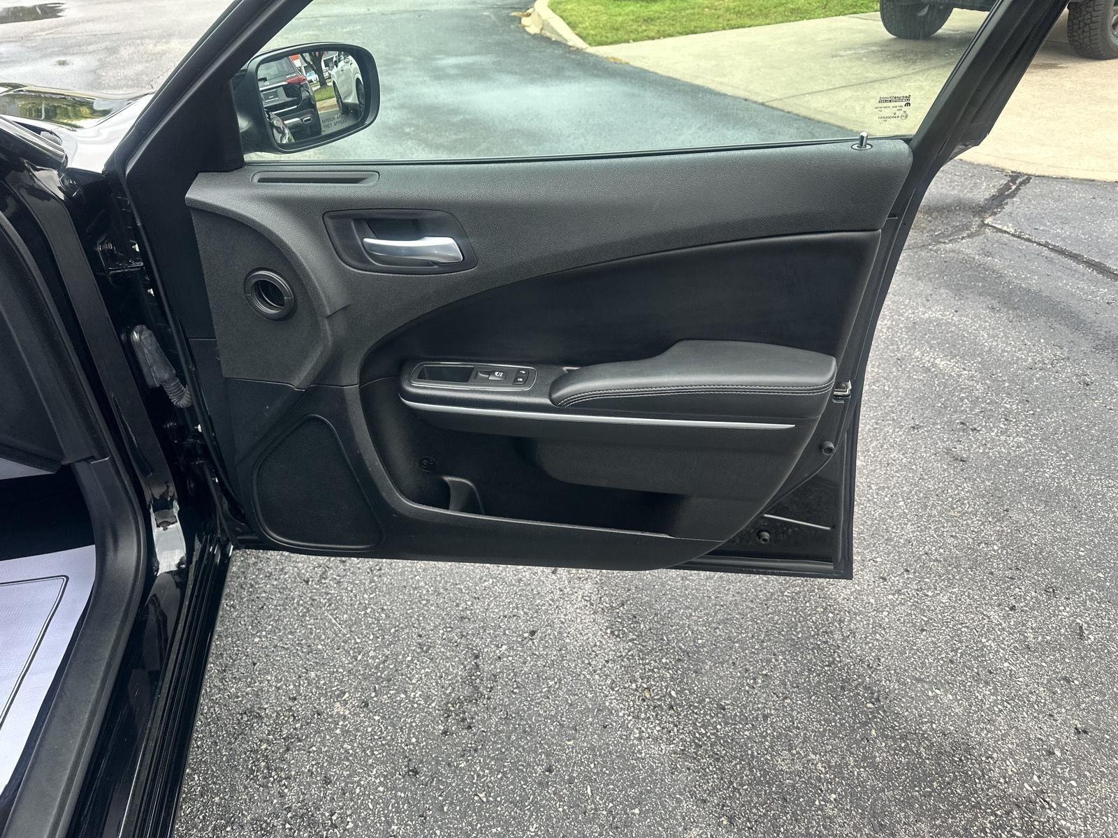 Dodge Charger SXT 2021