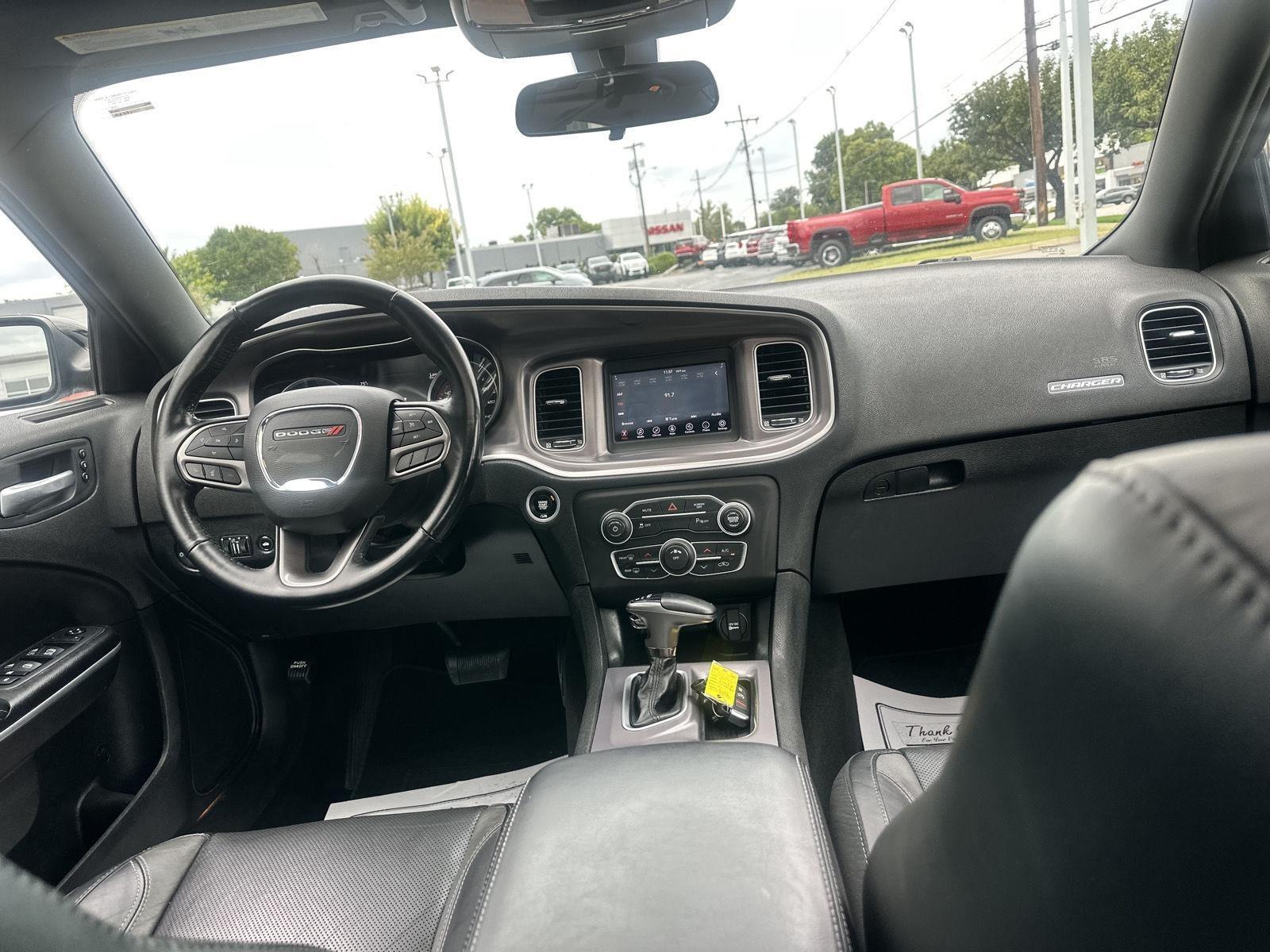Dodge Charger SXT 2021
