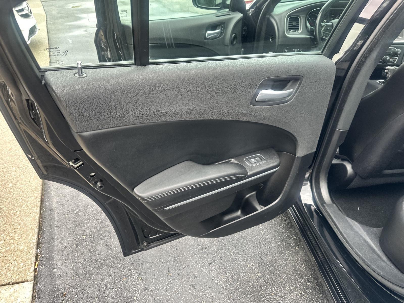 Dodge Charger SXT 2021