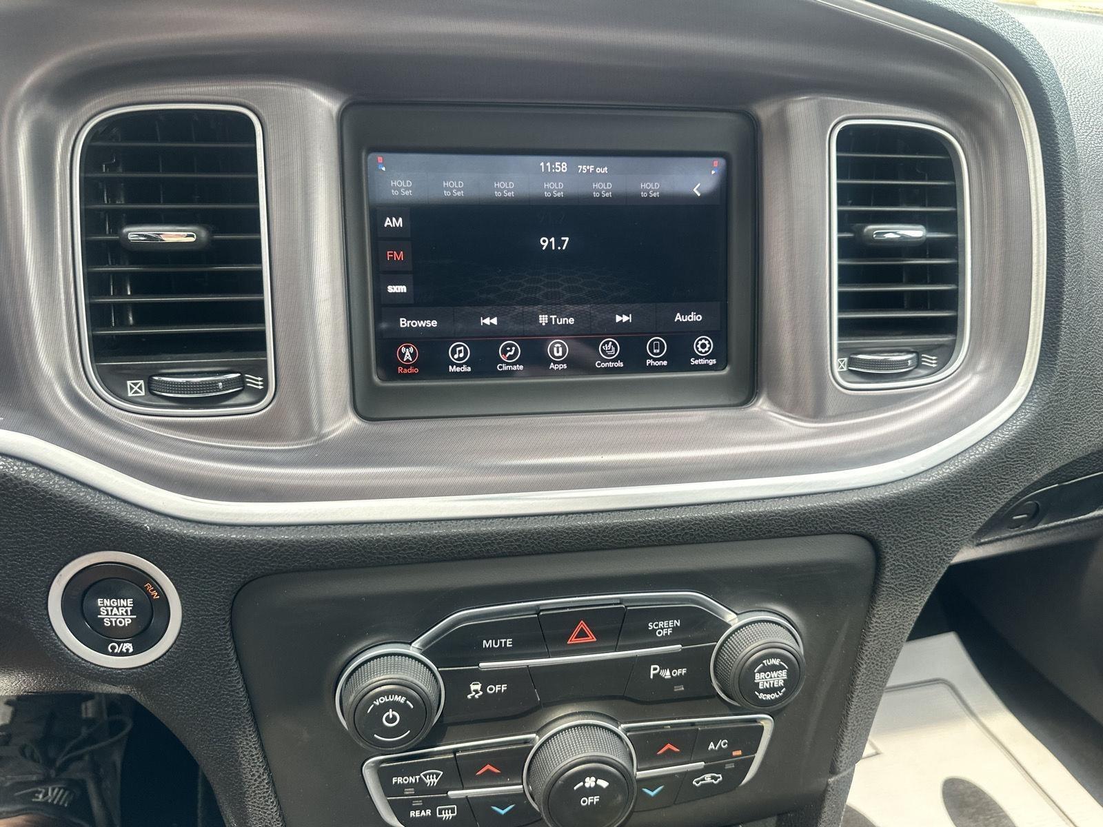 Dodge Charger SXT 2021