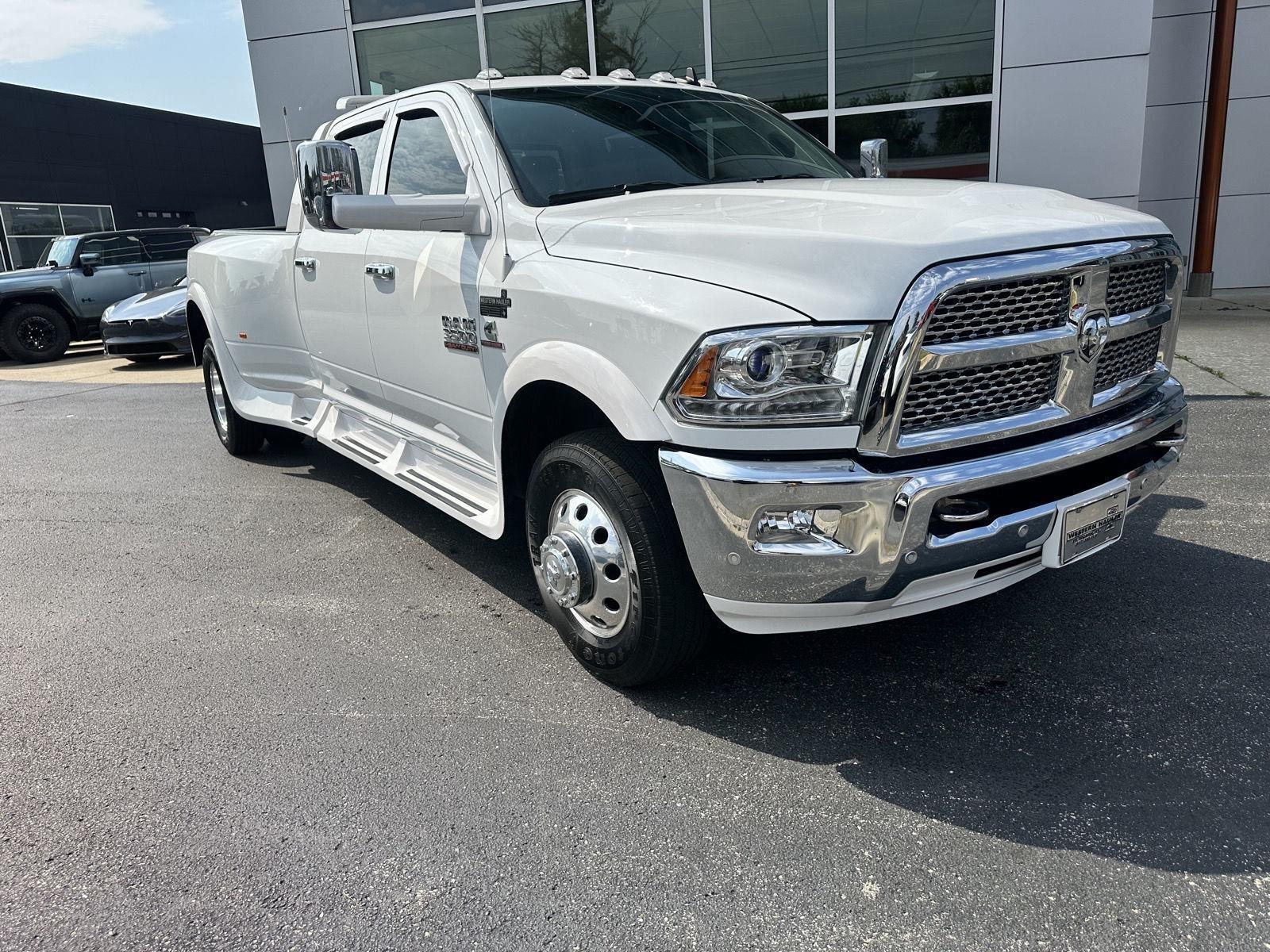 RAM 3500 Laramie Crew Cab LWB 4WD DRW 2018