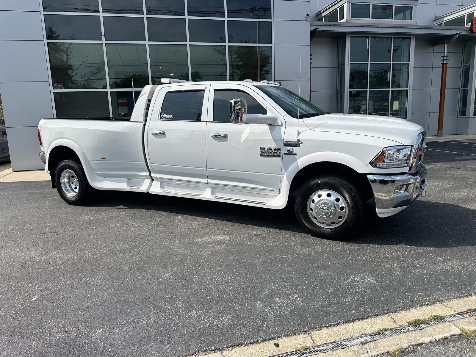 RAM 3500 Laramie Crew Cab LWB 4WD DRW 2018