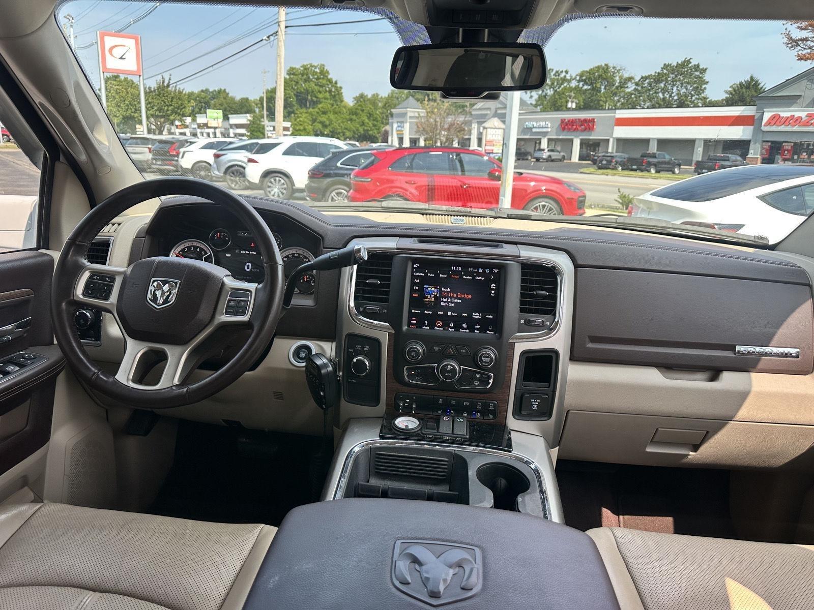 RAM 3500 Laramie Crew Cab LWB 4WD DRW 2018