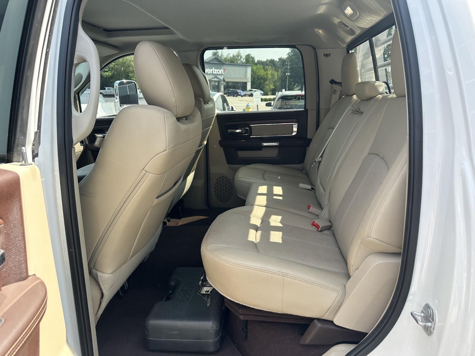 RAM 3500 Laramie Crew Cab LWB 4WD DRW 2018