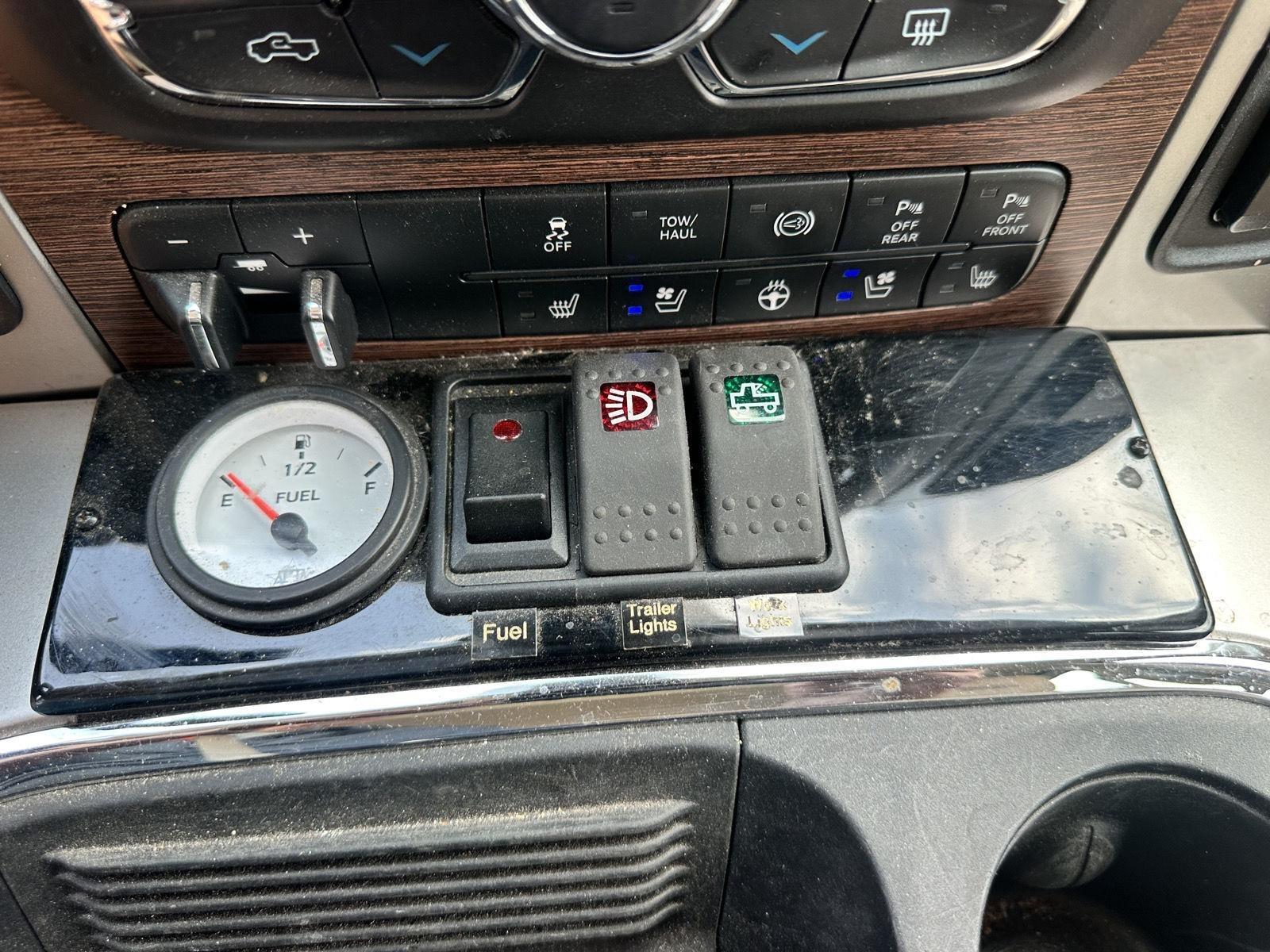 RAM 3500 Laramie Crew Cab LWB 4WD DRW 2018