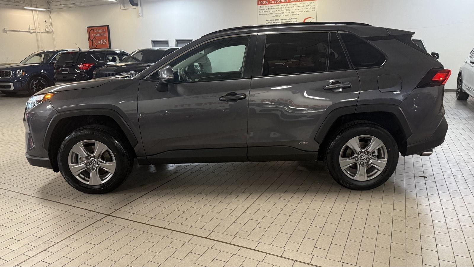2025 Toyota RAV4 Hybrid XLE