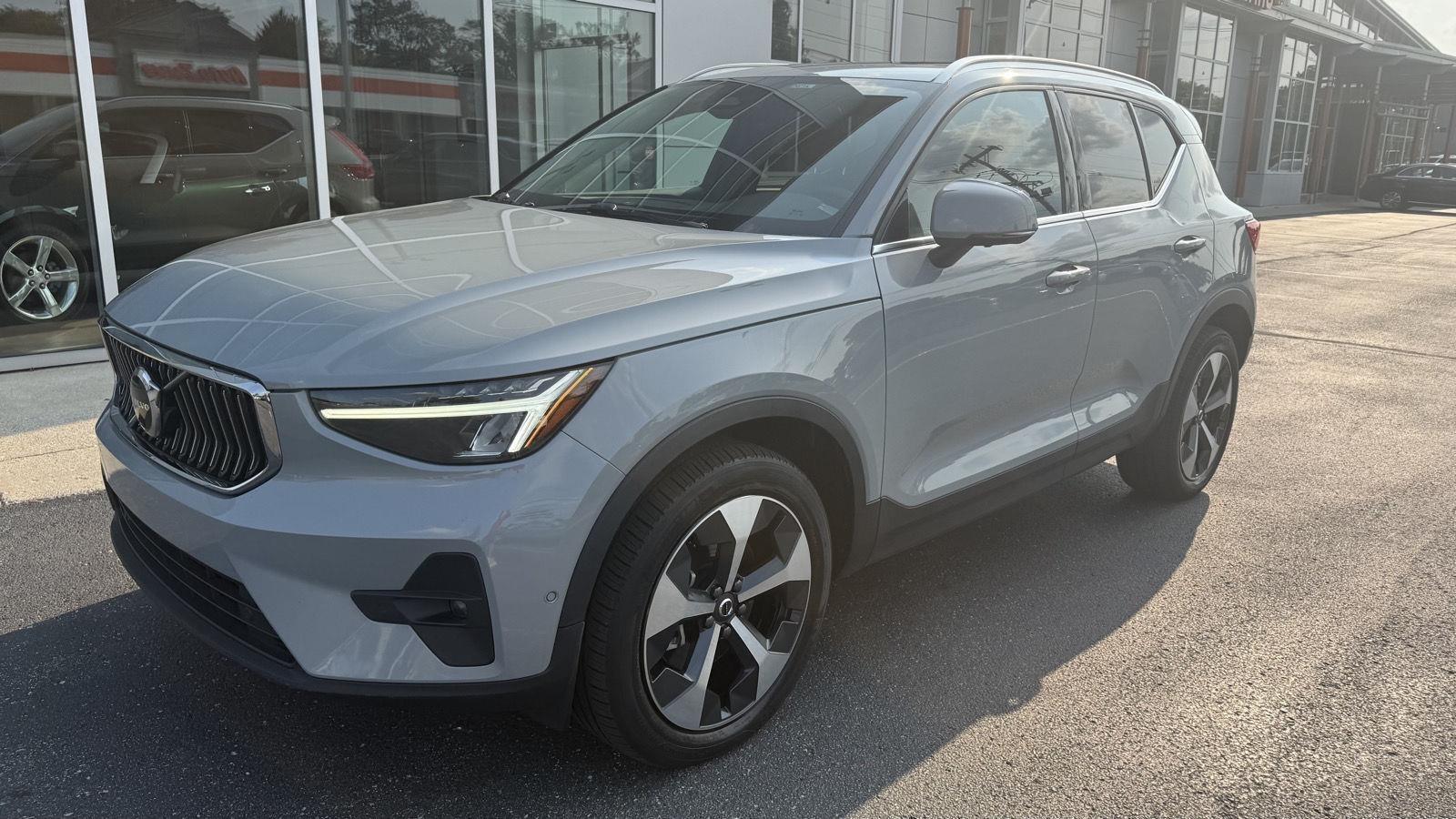 Volvo XC40 B5 Plus Bright AWD 2024