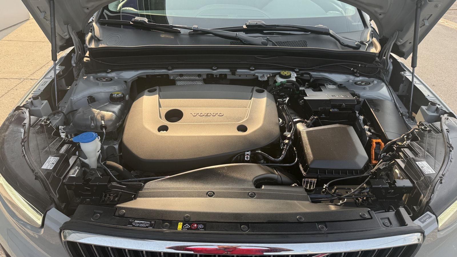 Volvo XC40 B5 Plus Bright AWD 2024