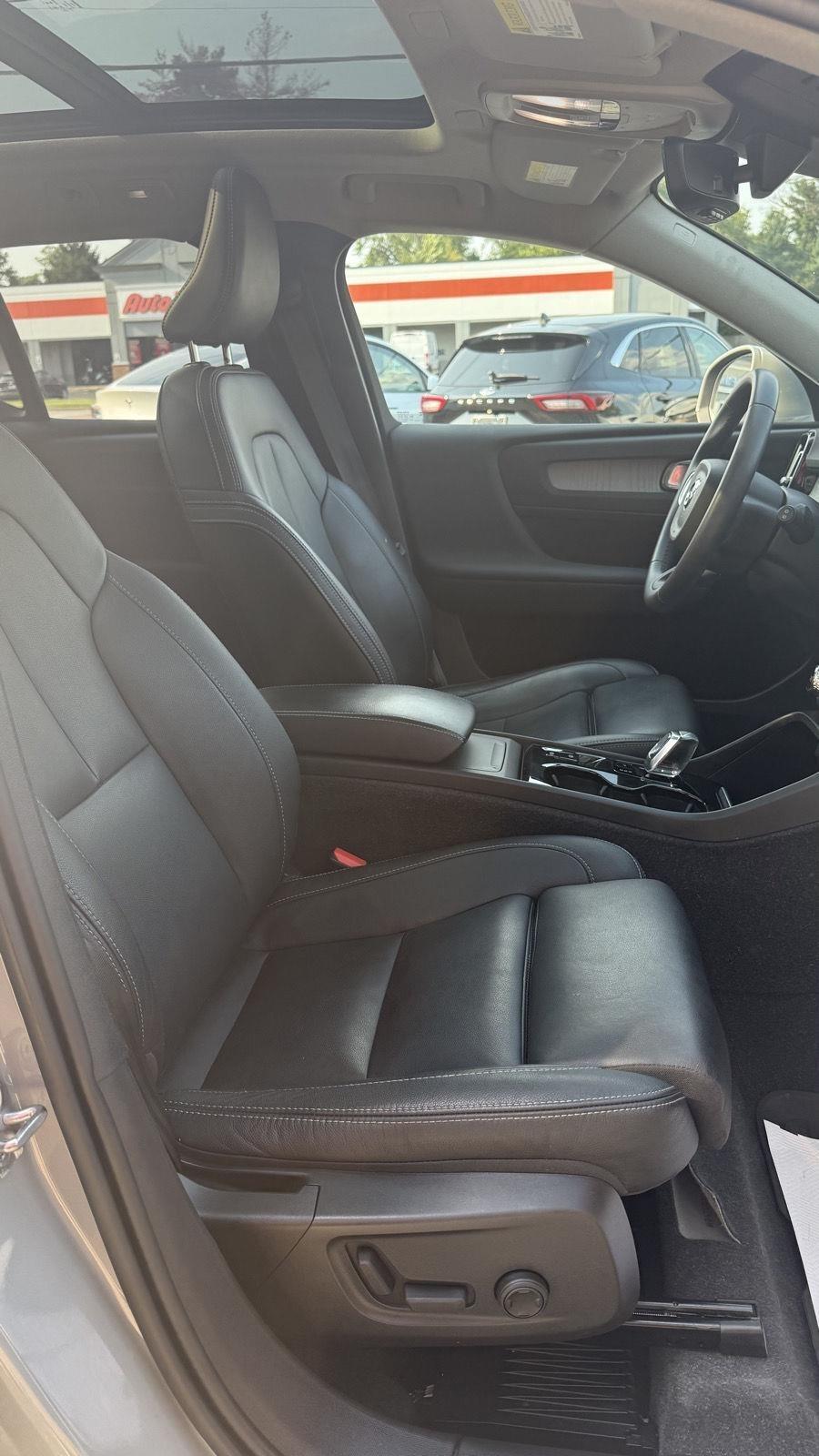 Volvo XC40 B5 Plus Bright AWD 2024
