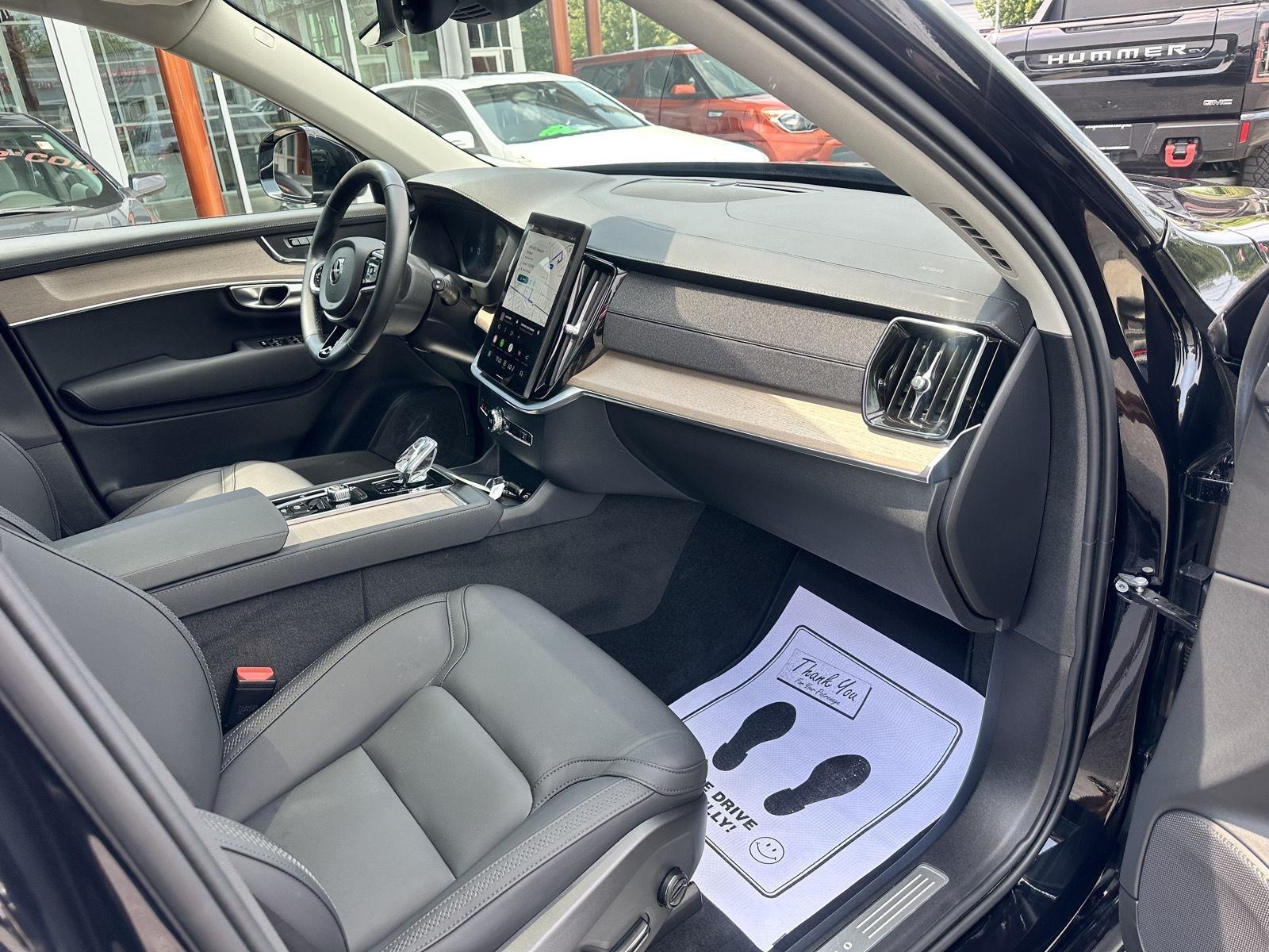 Volvo XC90 B6 Plus Bright 2025
