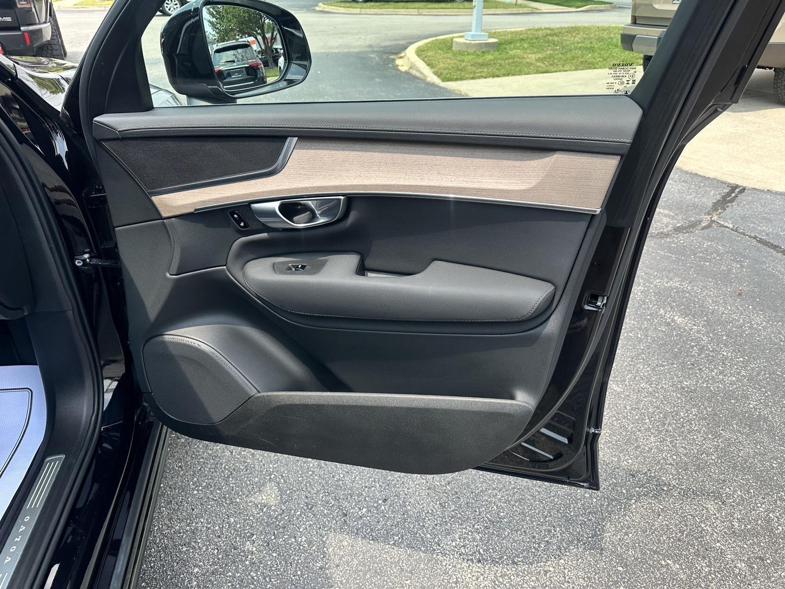 Volvo XC90 B6 Plus Bright 2025