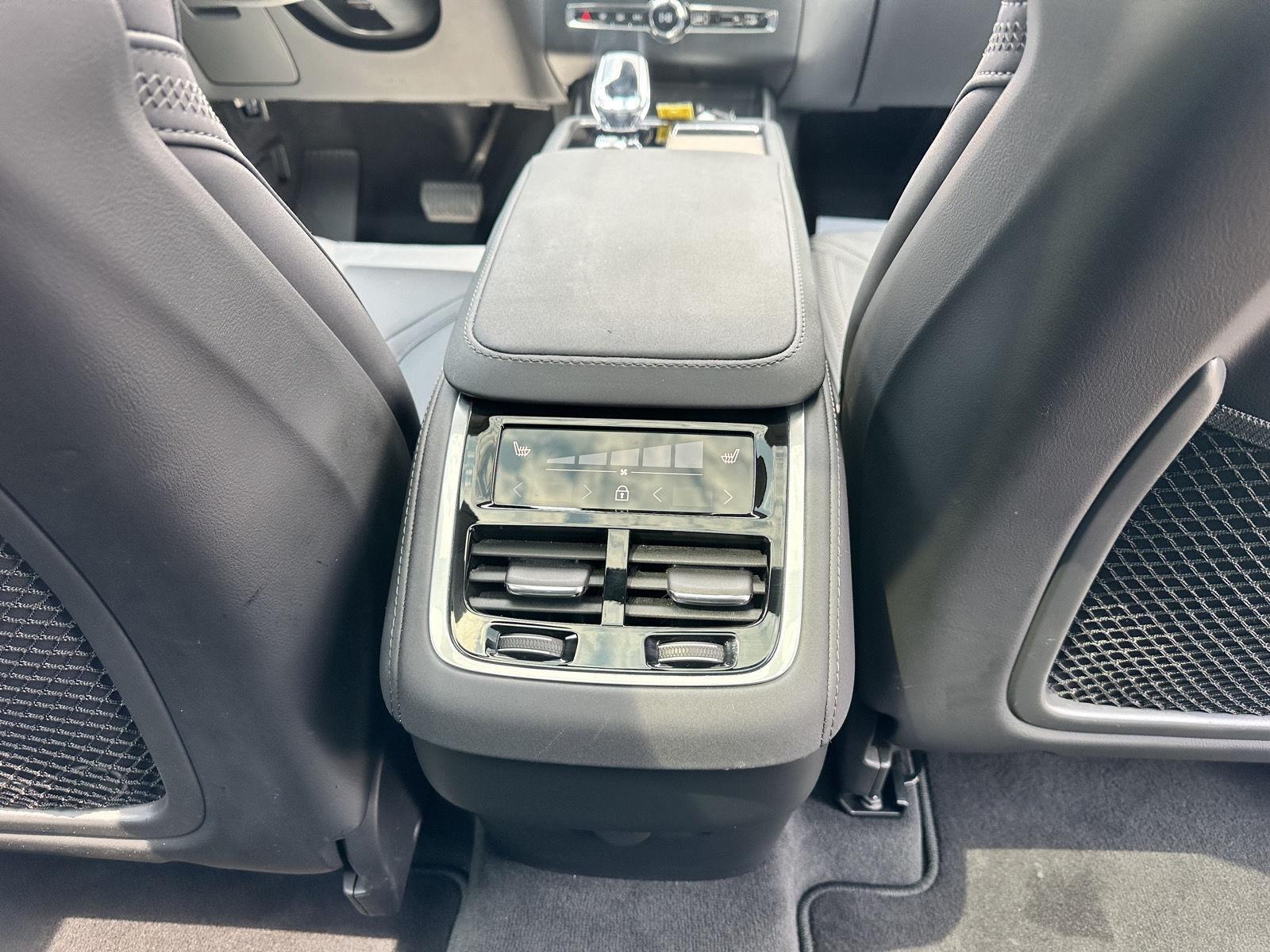Volvo XC90 B6 Plus Bright 2025