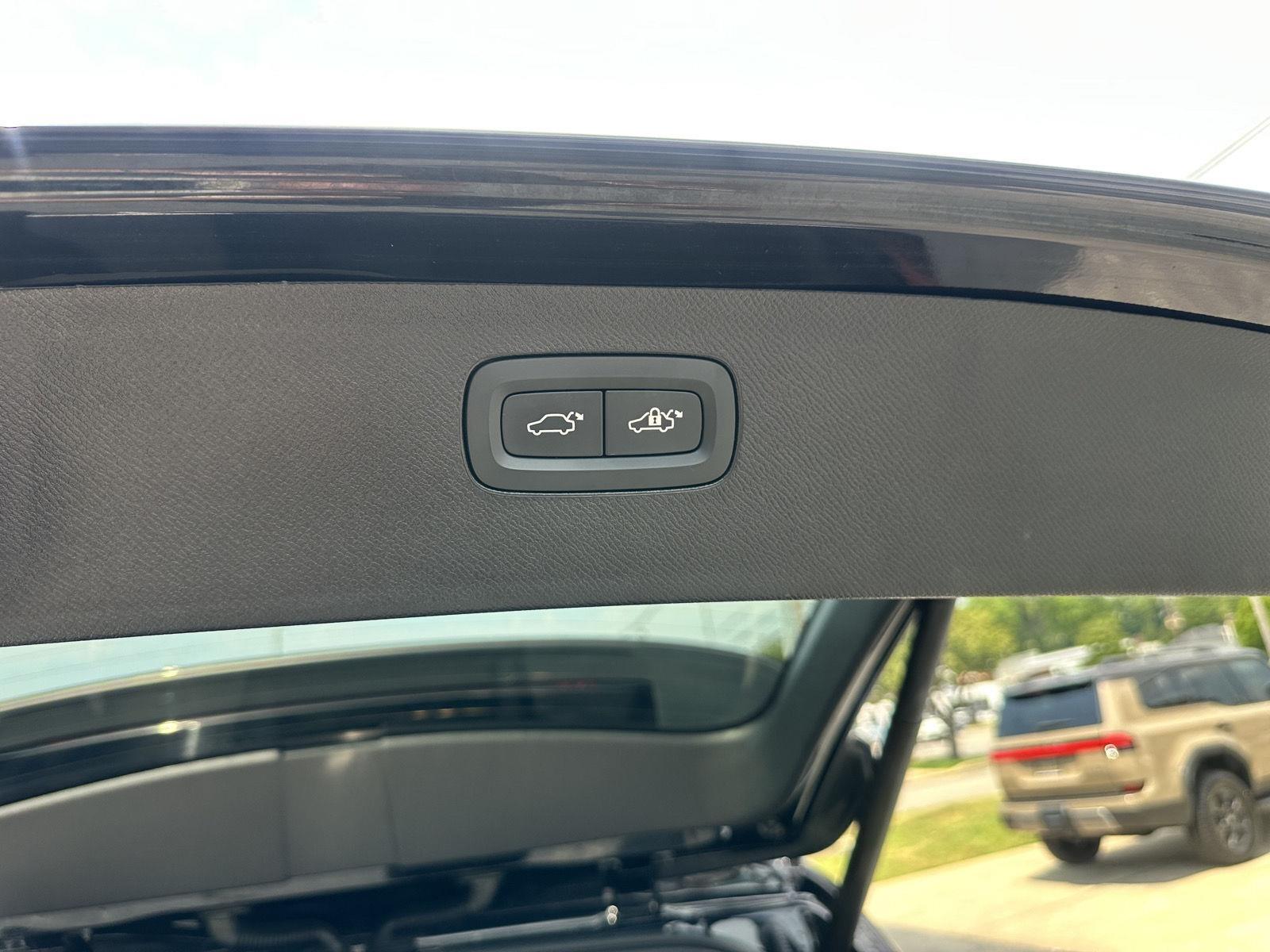 Volvo XC90 B6 Plus Bright 2025