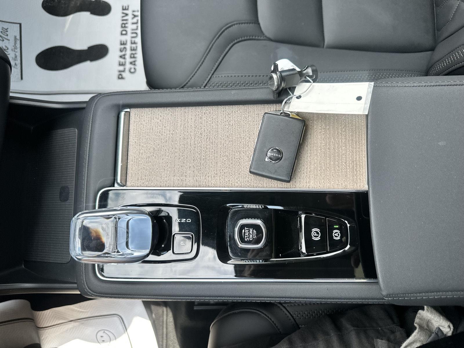 Volvo XC90 B6 Plus Bright 2025