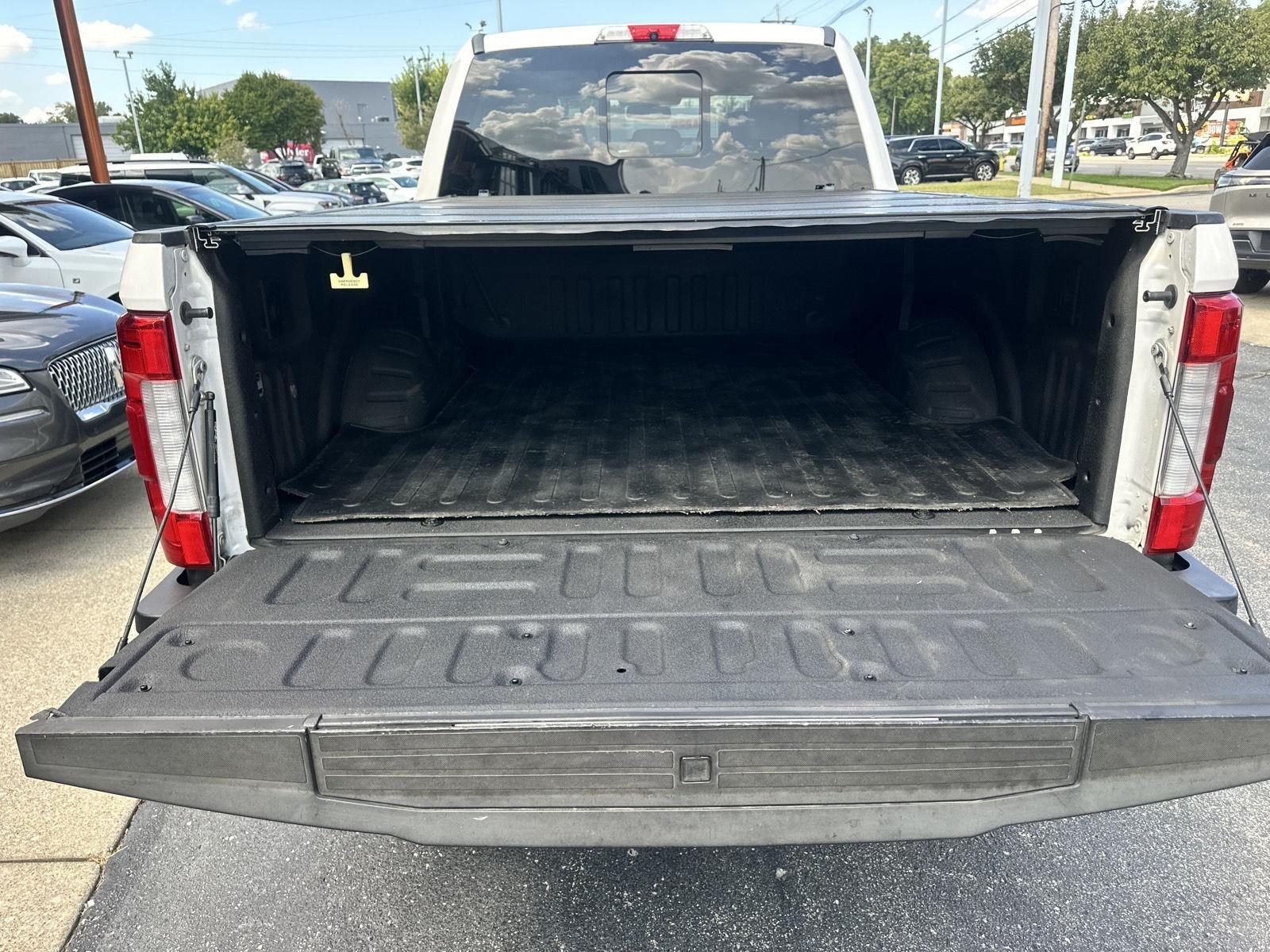 Ford F-250 SD Lariat Crew Cab 4WD 2018