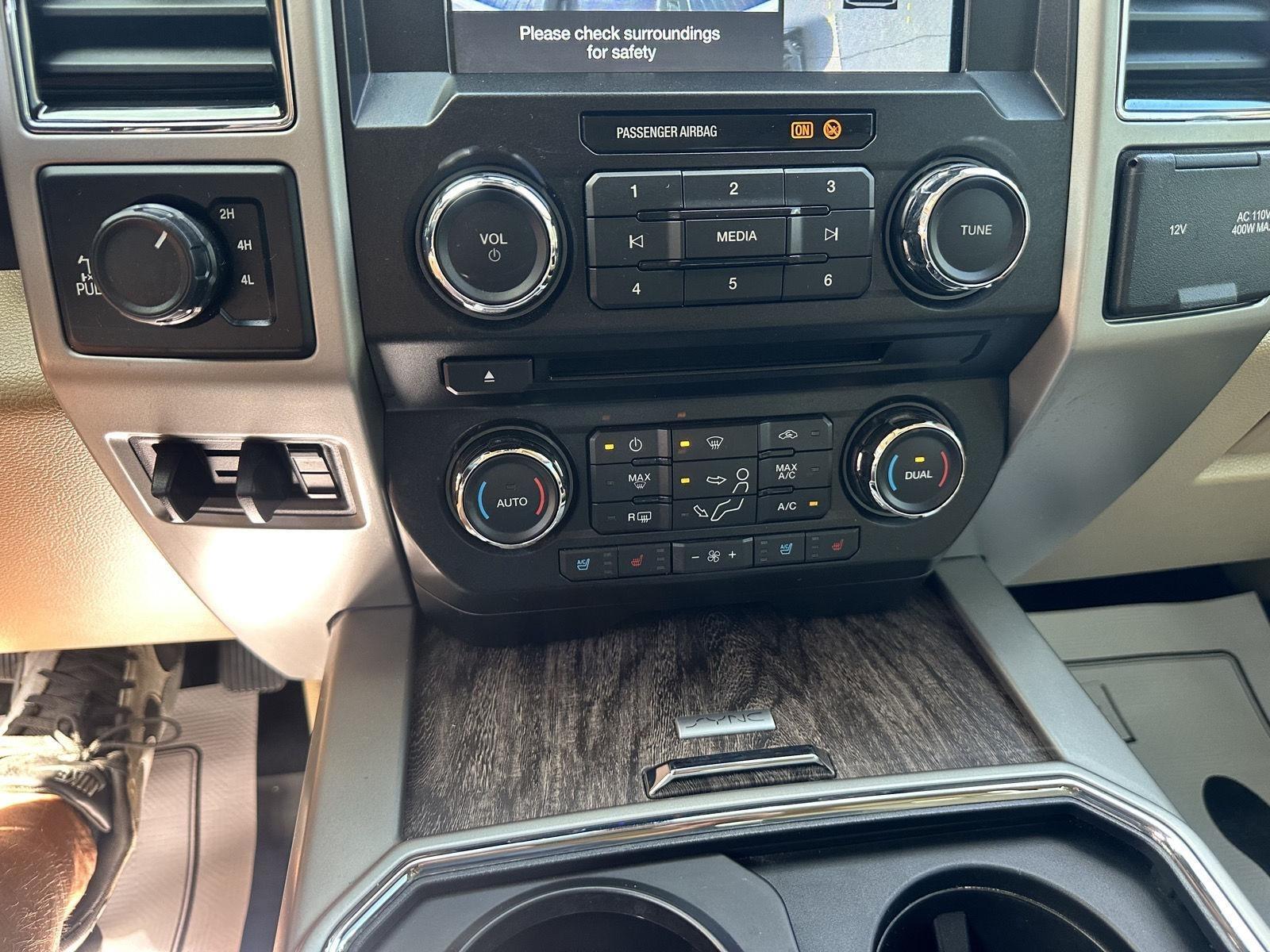 Ford F-250 SD Lariat Crew Cab 4WD 2018