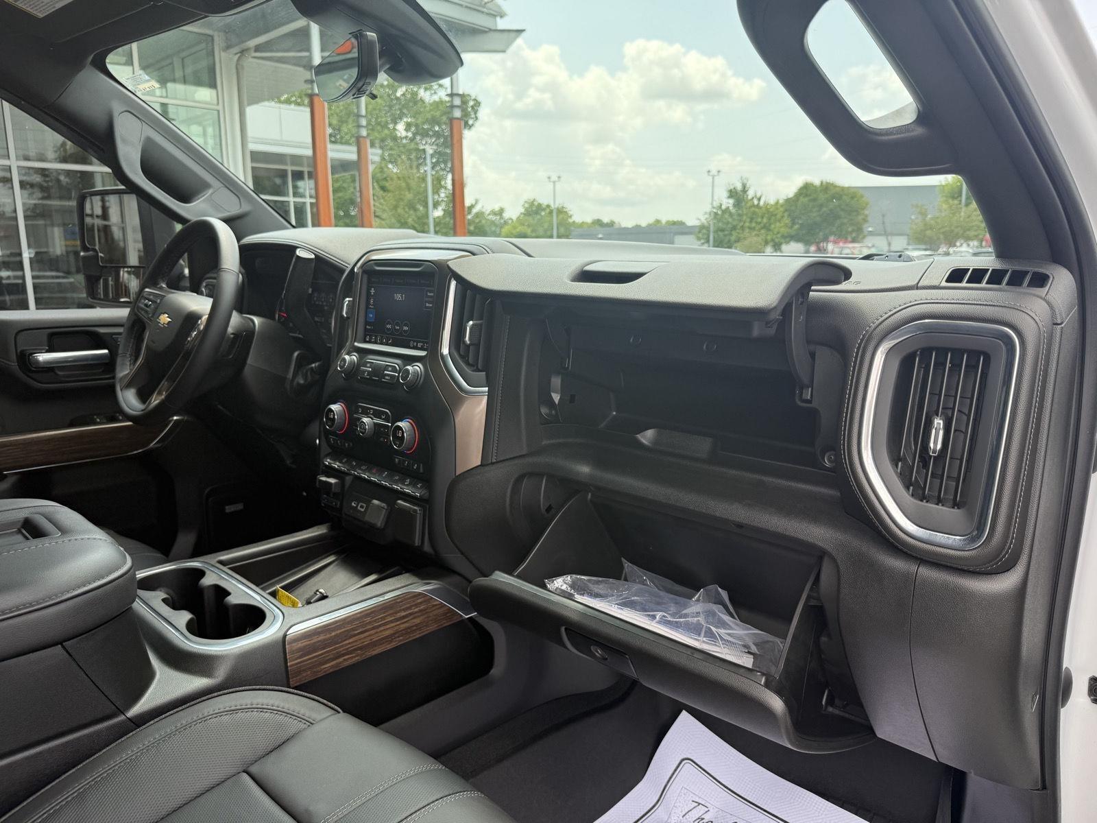 Chevrolet Silverado 2500HD High Country Crew Cab Long Box 4WD 2022