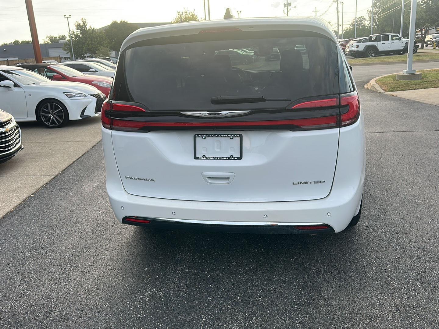 Chrysler Pacifica Limited 2024